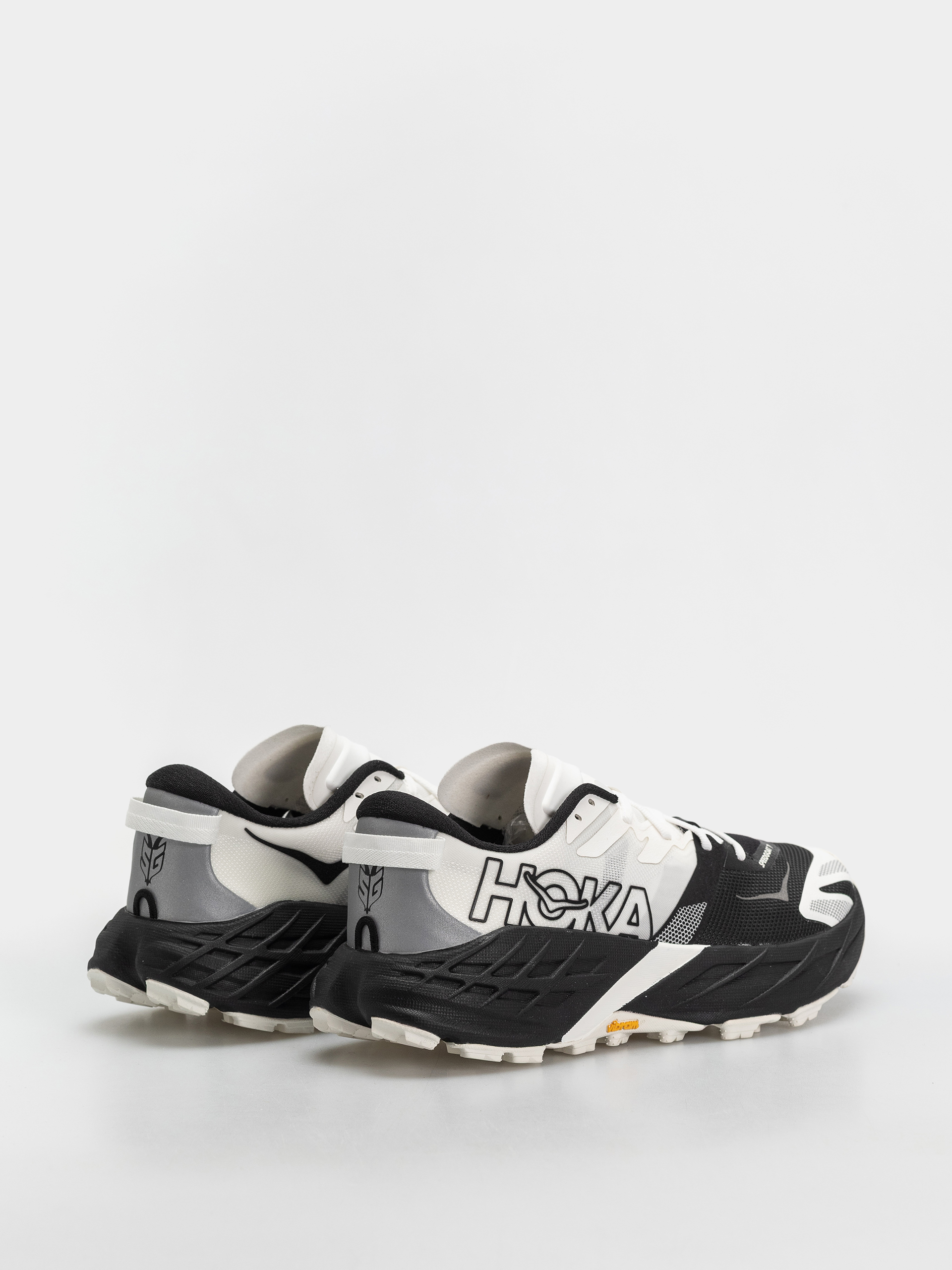 Обувки Hoka Speedgoat 7 (black/white)