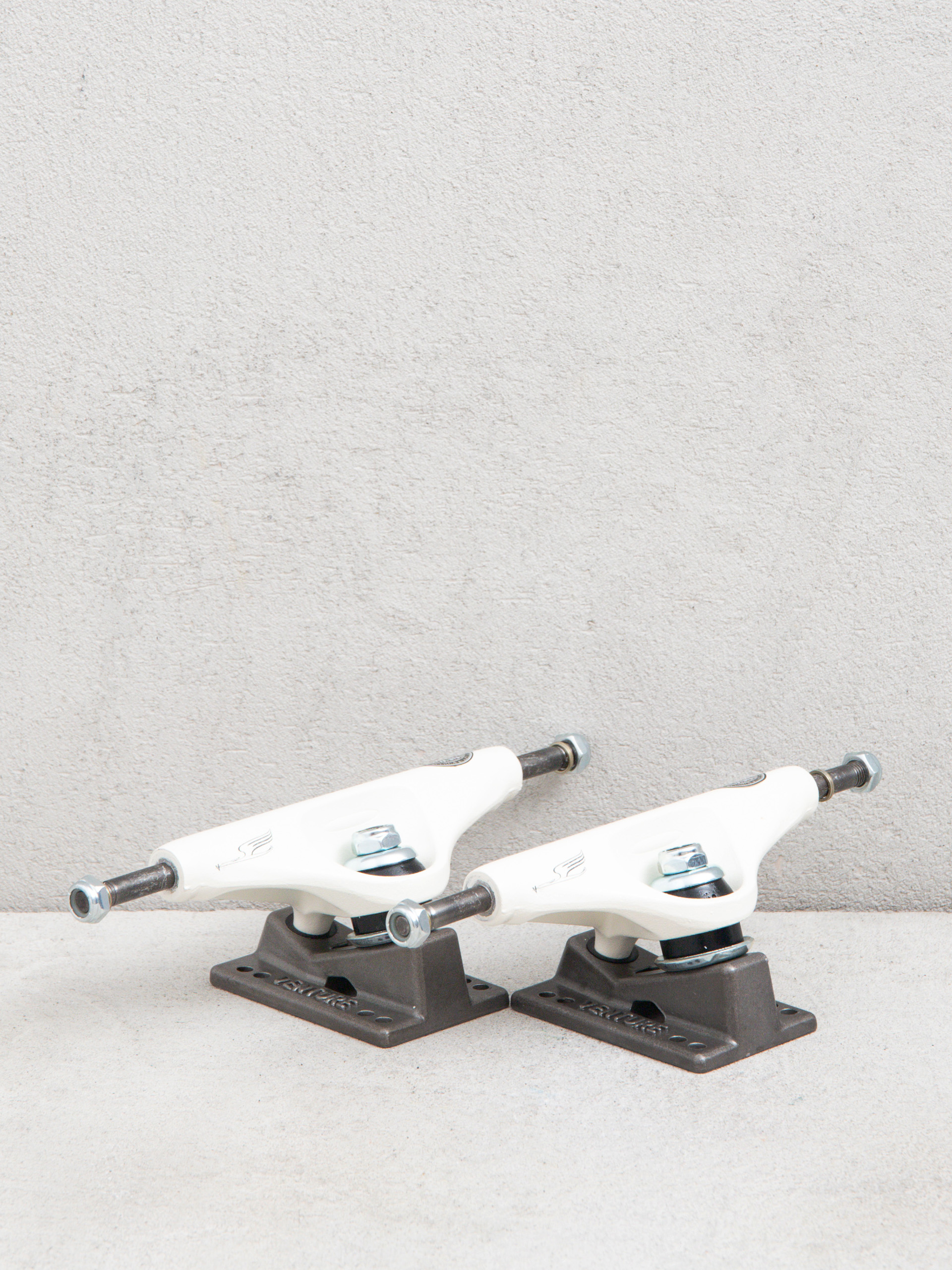 Колесари Venture Worrest Bob V8 (cream/blk)
