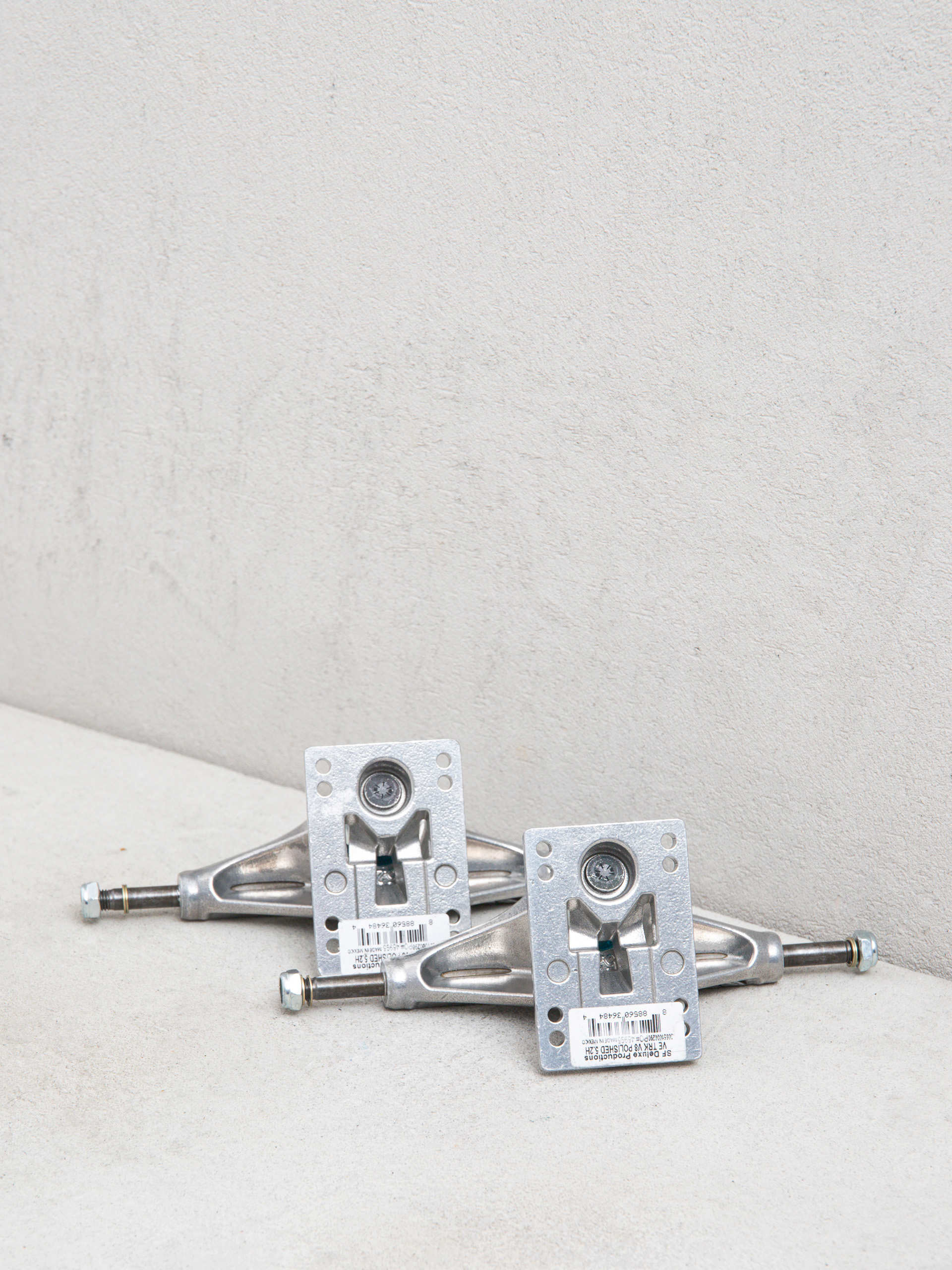 Колесари Venture Team V8 Polished (silver)