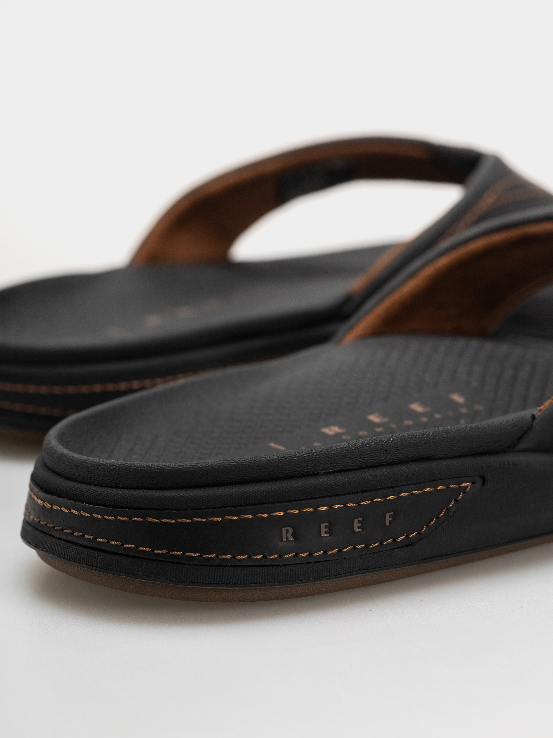 Джапанки Reef Phantom Lux (black)