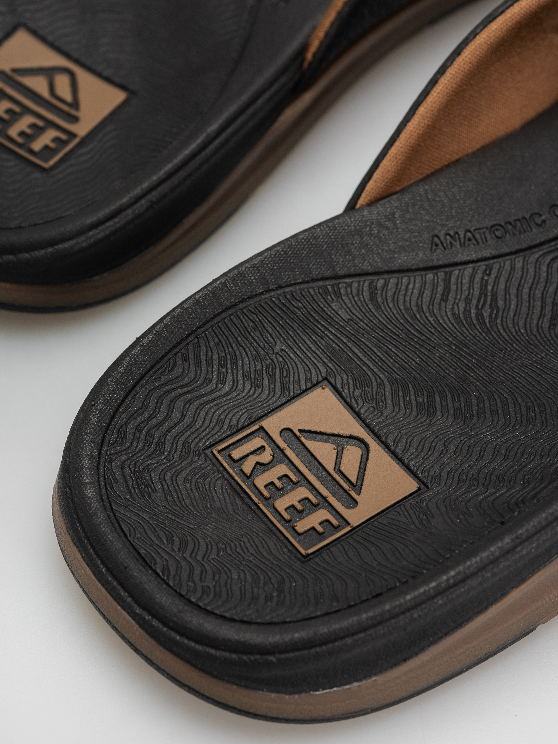 Джапанки Reef Offshore (black/gum)
