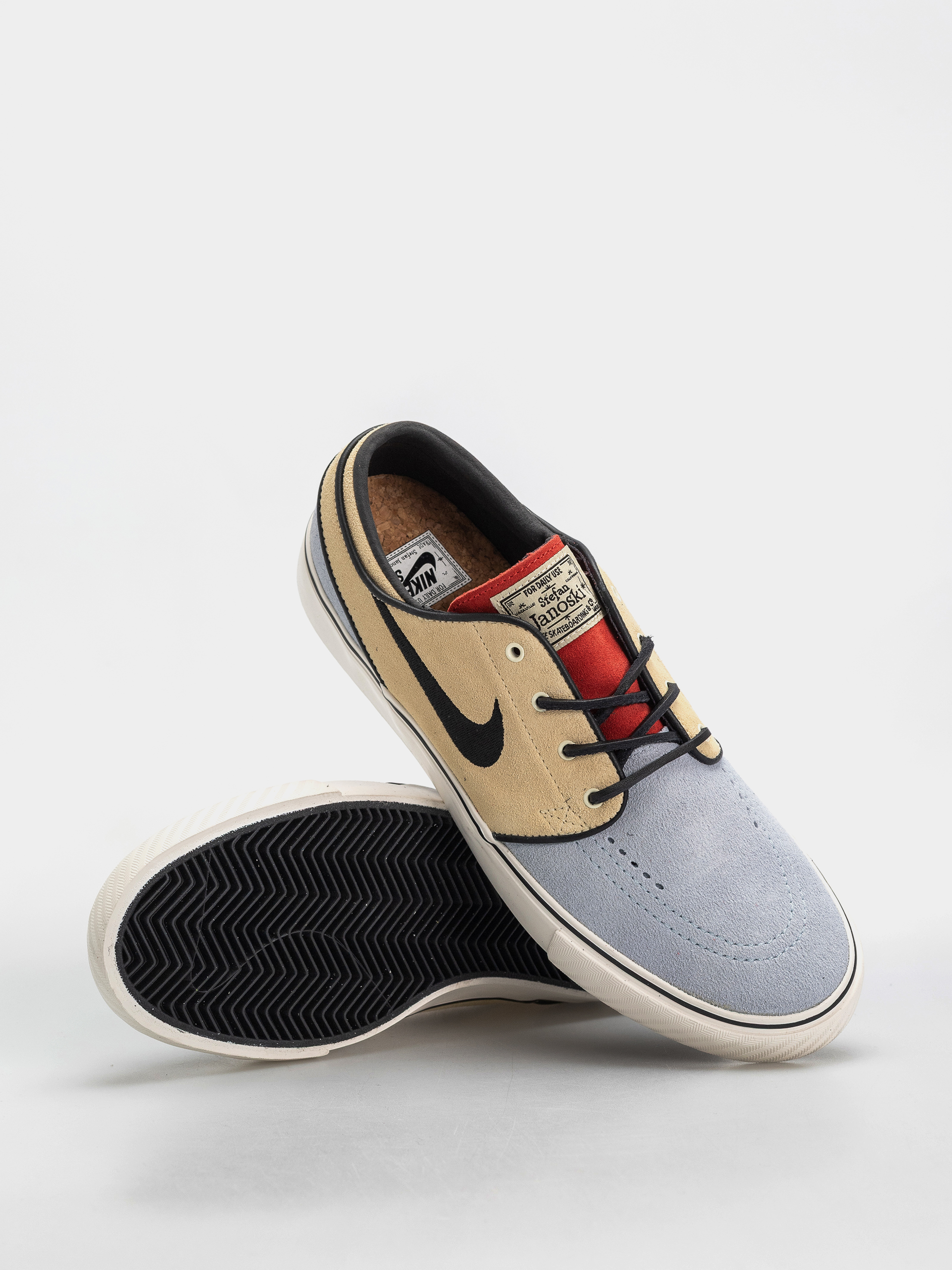 Обувки Nike SB Zoom Janoski OG+ (alabaster/alabaster chile red)