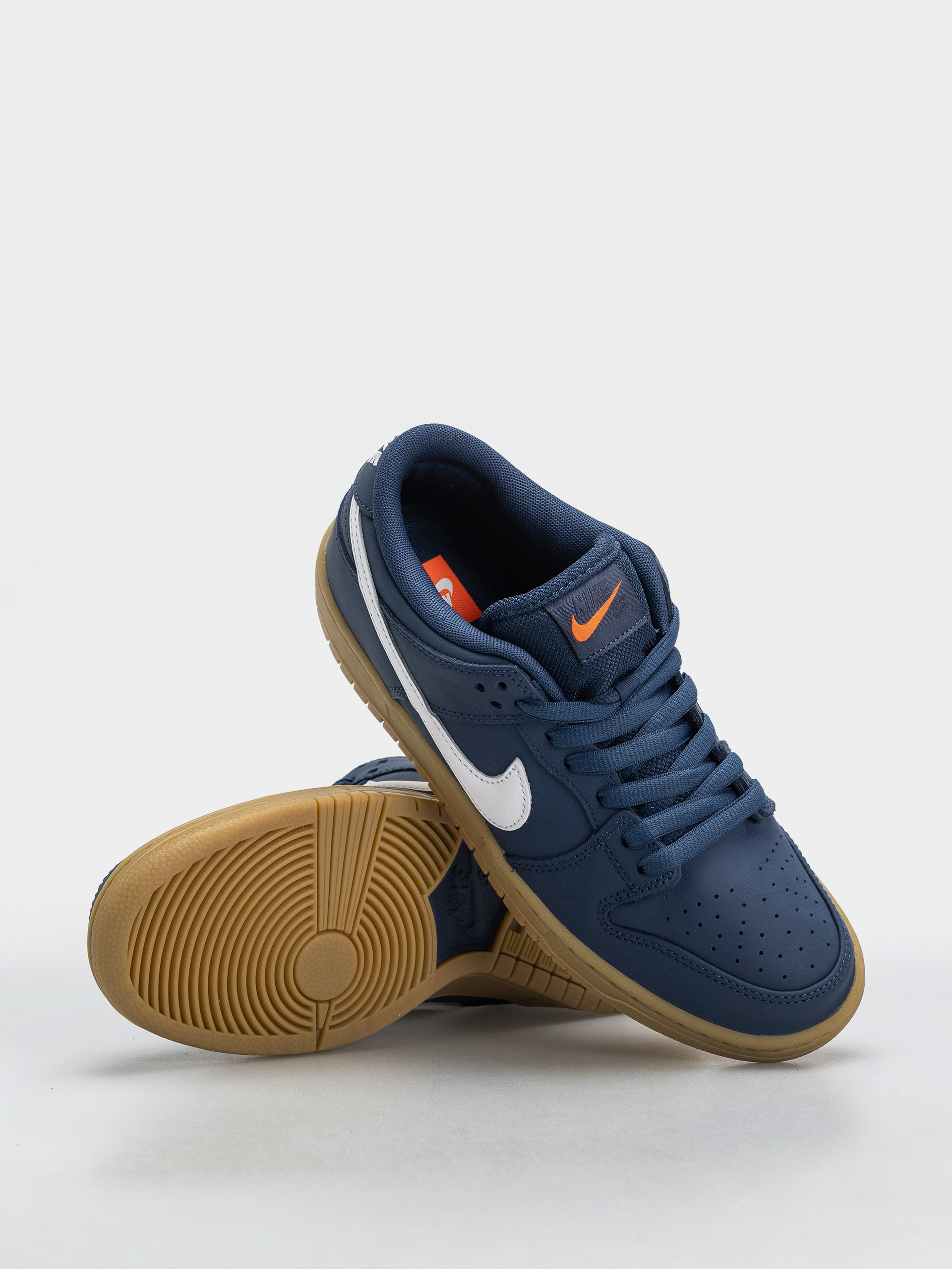 Обувки Nike SB Dunk Low Pro (navy/white navy gum light brown)