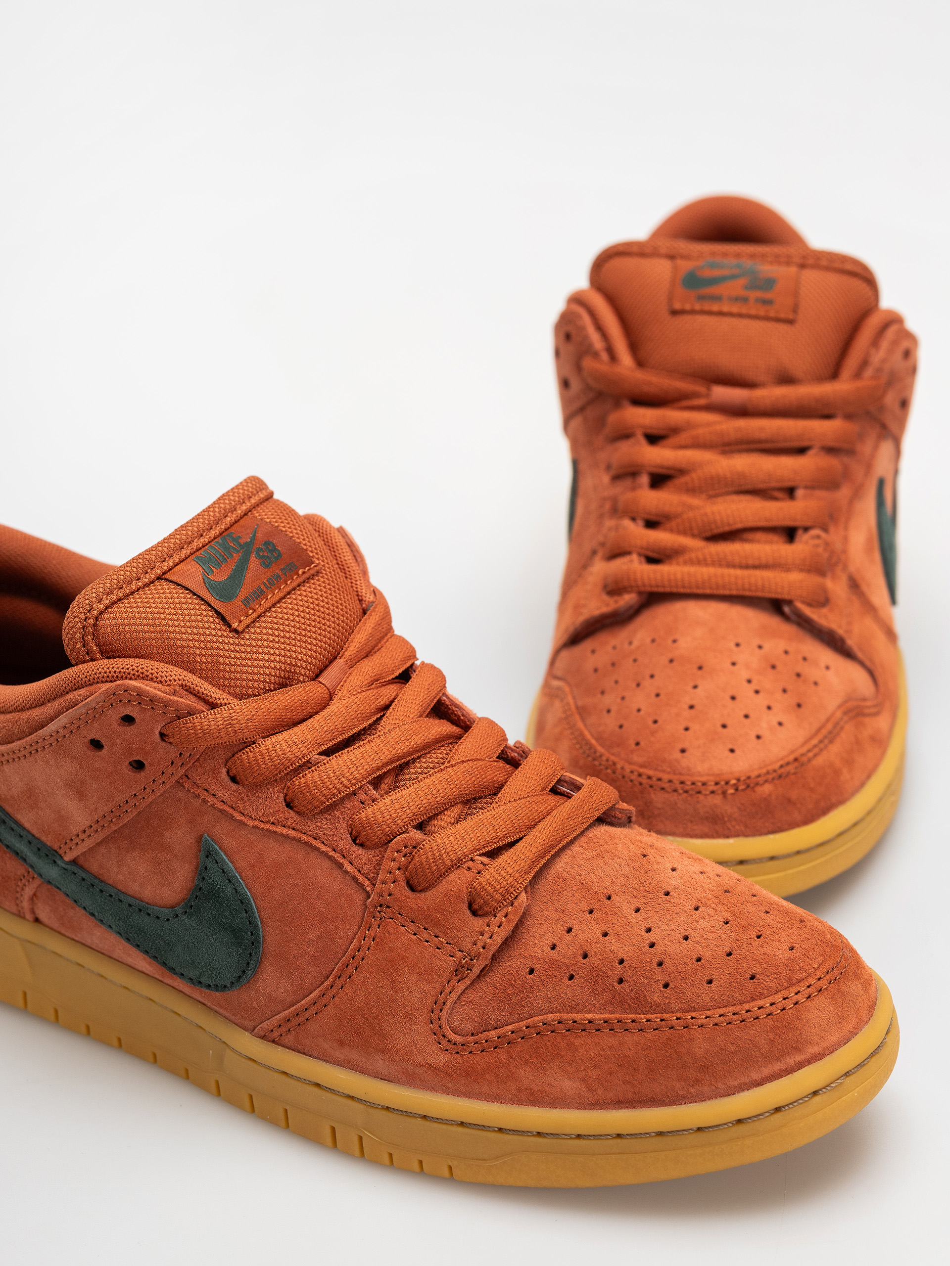 Обувки Nike SB Dunk Low Pro (burnt sunrise/vintage green)