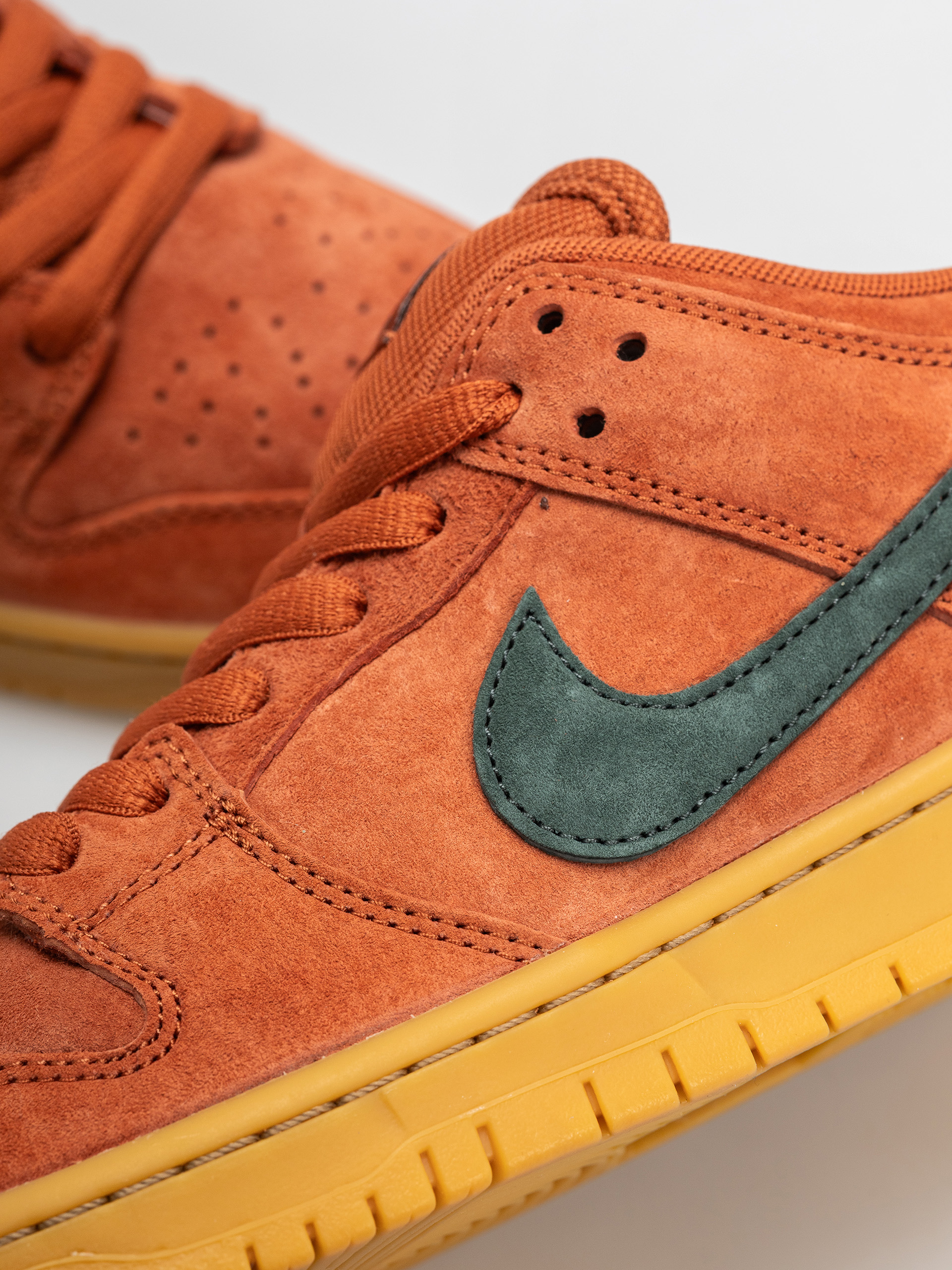 Обувки Nike SB Dunk Low Pro (burnt sunrise/vintage green)