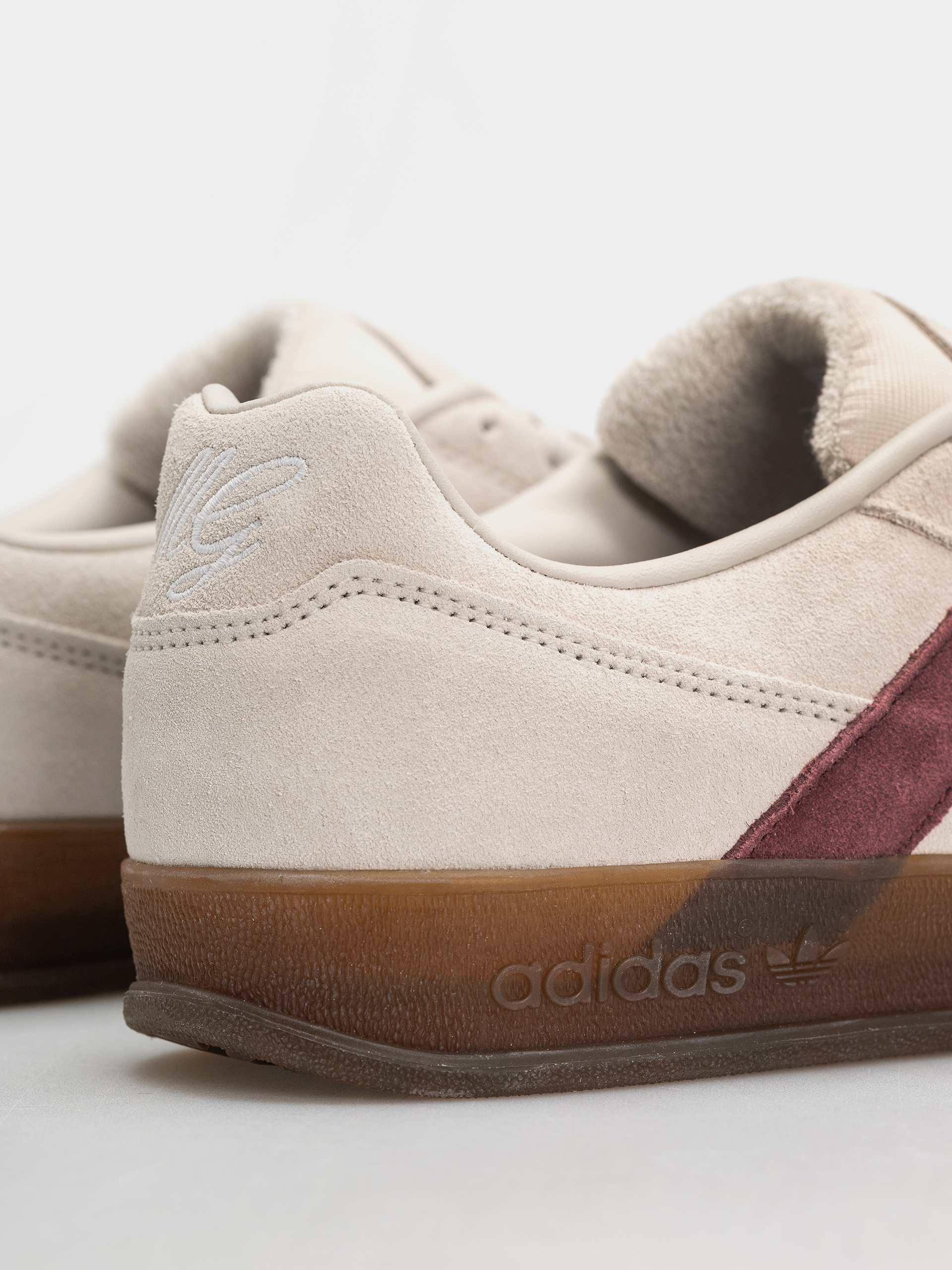 Обувки adidas Aloha Super (alumin/shared/gum5)