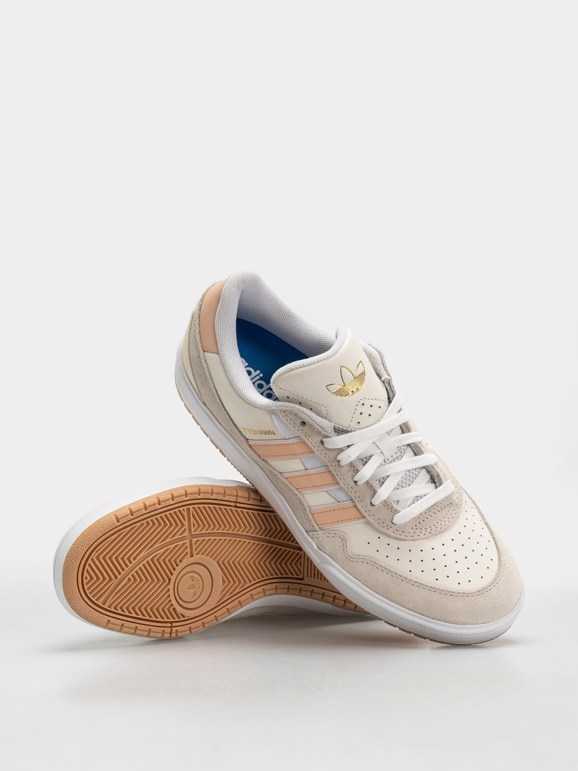 Обувки adidas Tyshawn II (wonwhi/powcor/owhite)