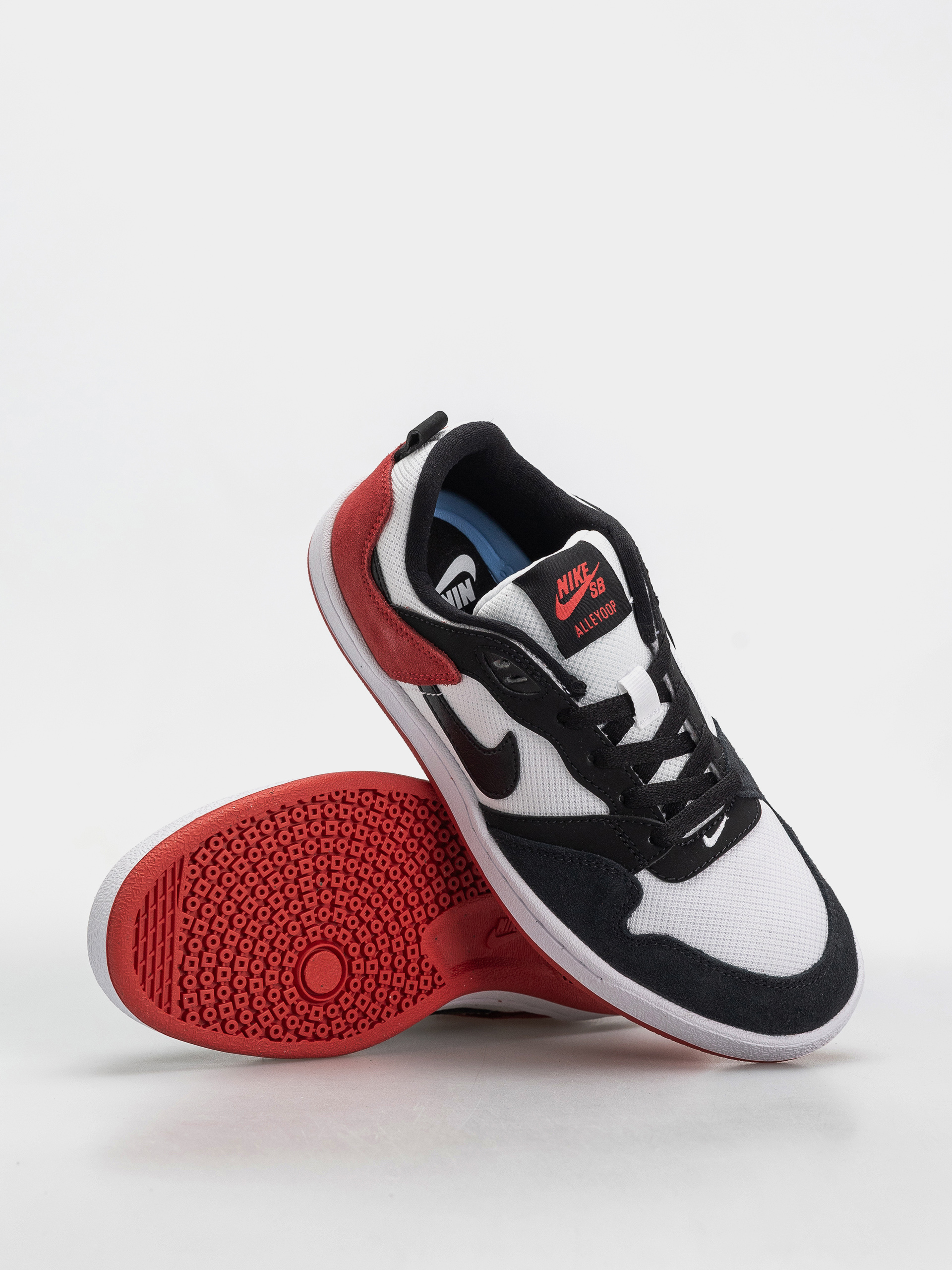Обувки Nike SB Alleyoop JR (white/black university red white)