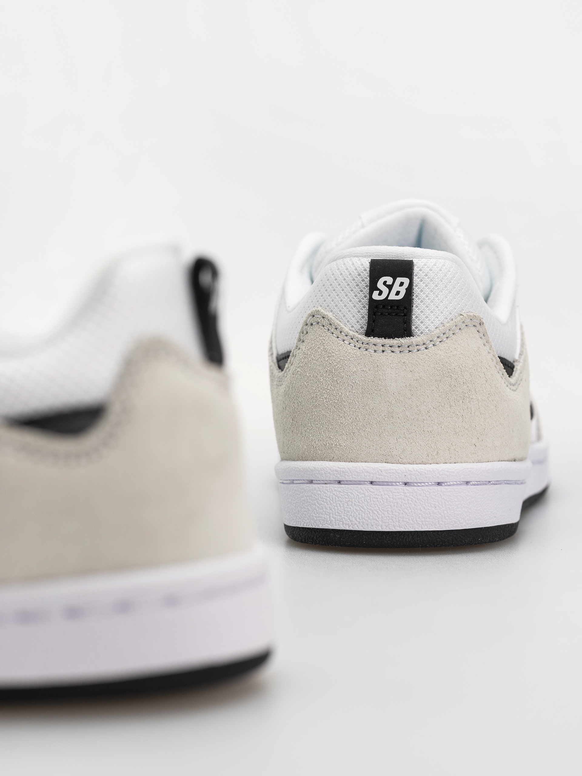 Обувки Nike SB Alleyoop JR (white/black white)