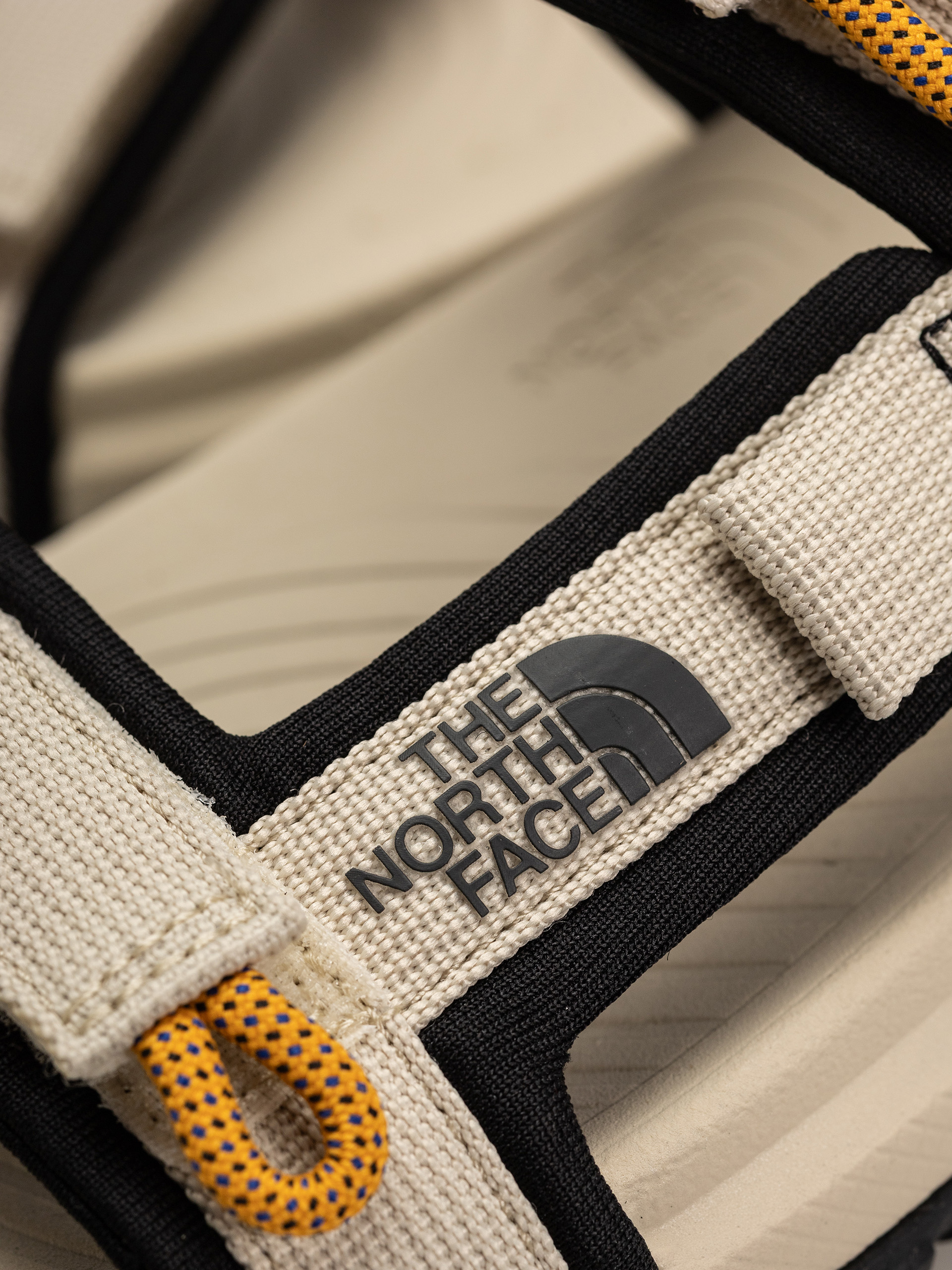 Сандали The North Face Explore Camp (desert stone/tn)