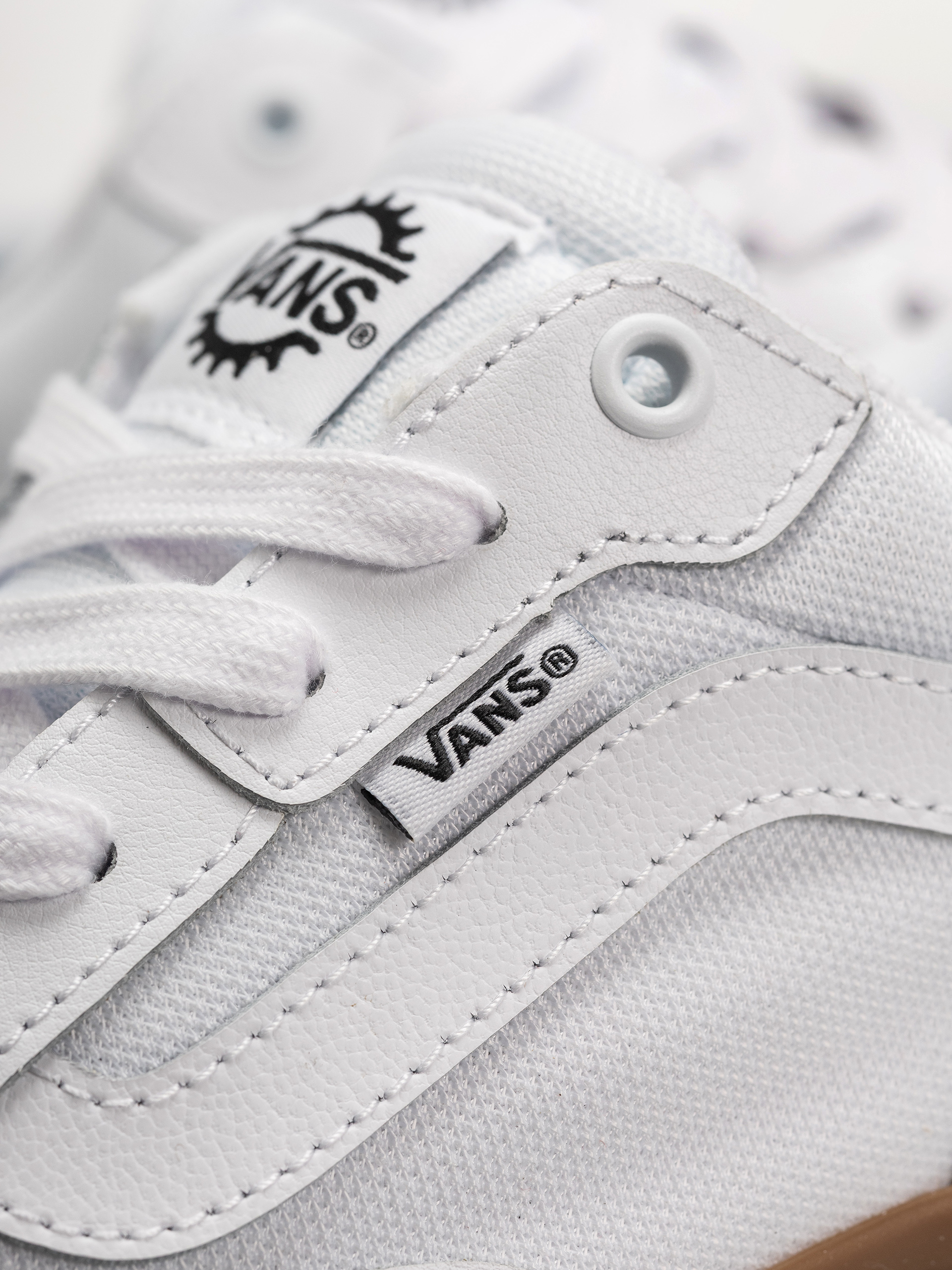 Обувки Vans Bmx Proof Wafflecup (white/gum)