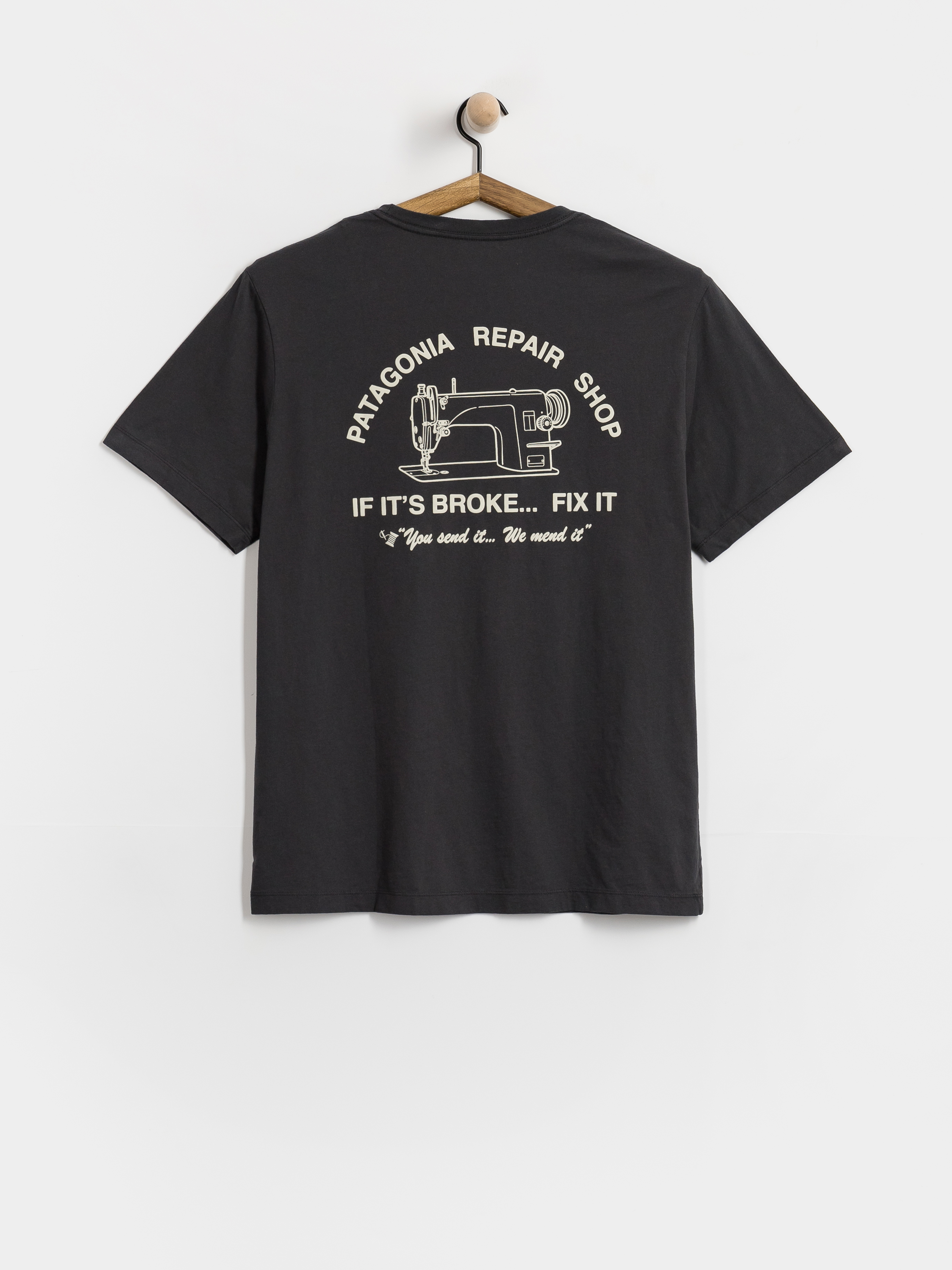 Тениска Patagonia Repair Shop (ink black)