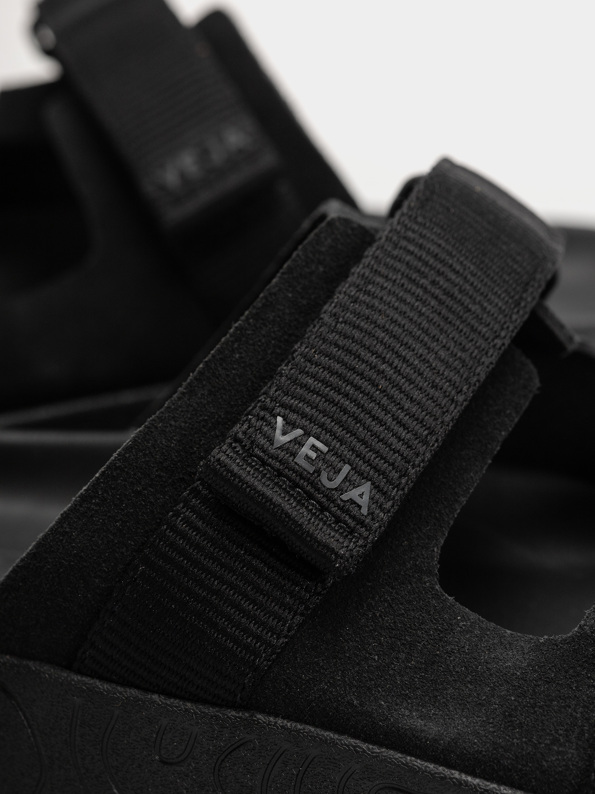 Обувки Veja Arpoador Wmn (full black)