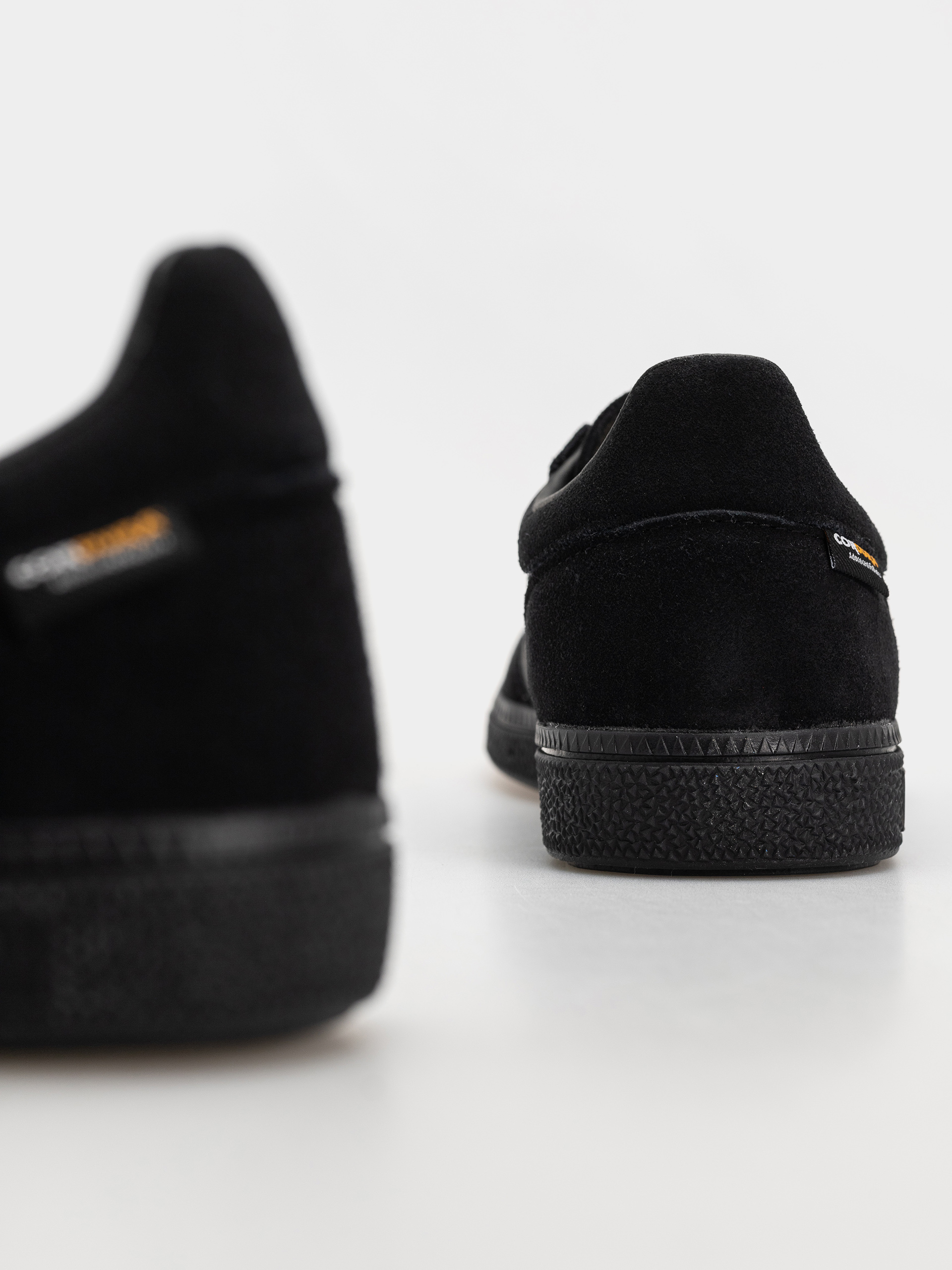 Обувки adidas Handball Spezial (core black/core black/carbon)