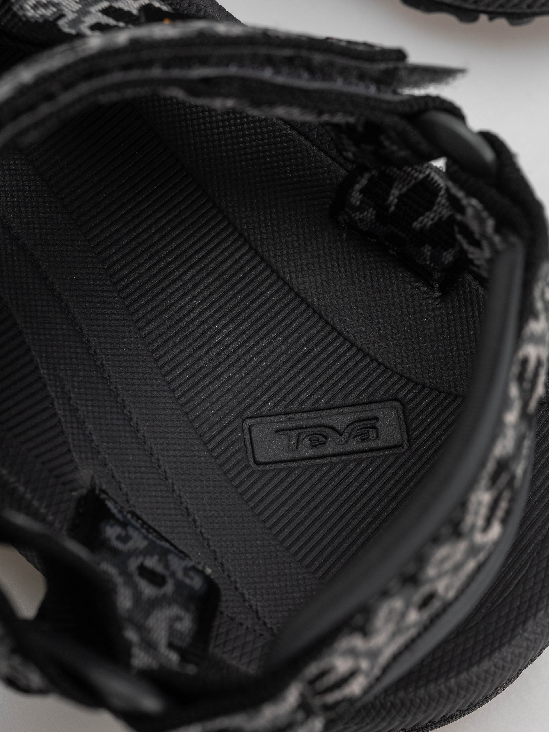 Сандали Teva Winsted Wmn (archive floral black/grey)