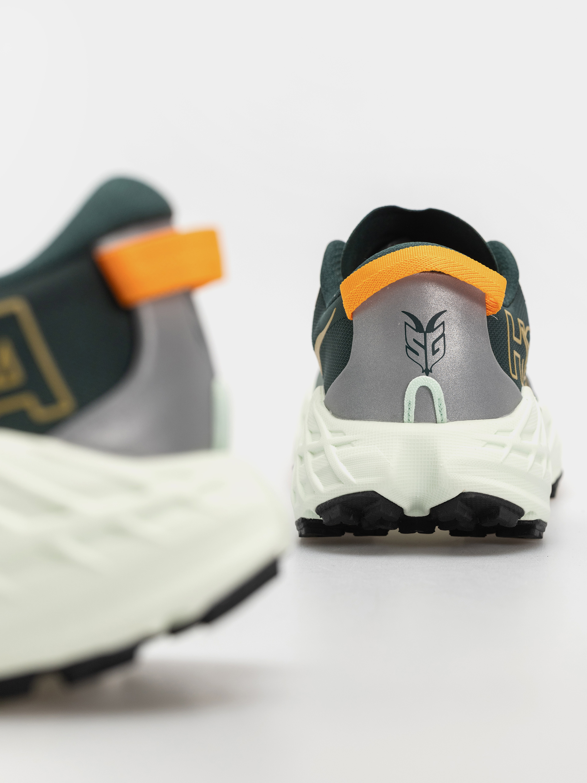Обувки Hoka Speedgoat 7 (bay leaf/sea glass)