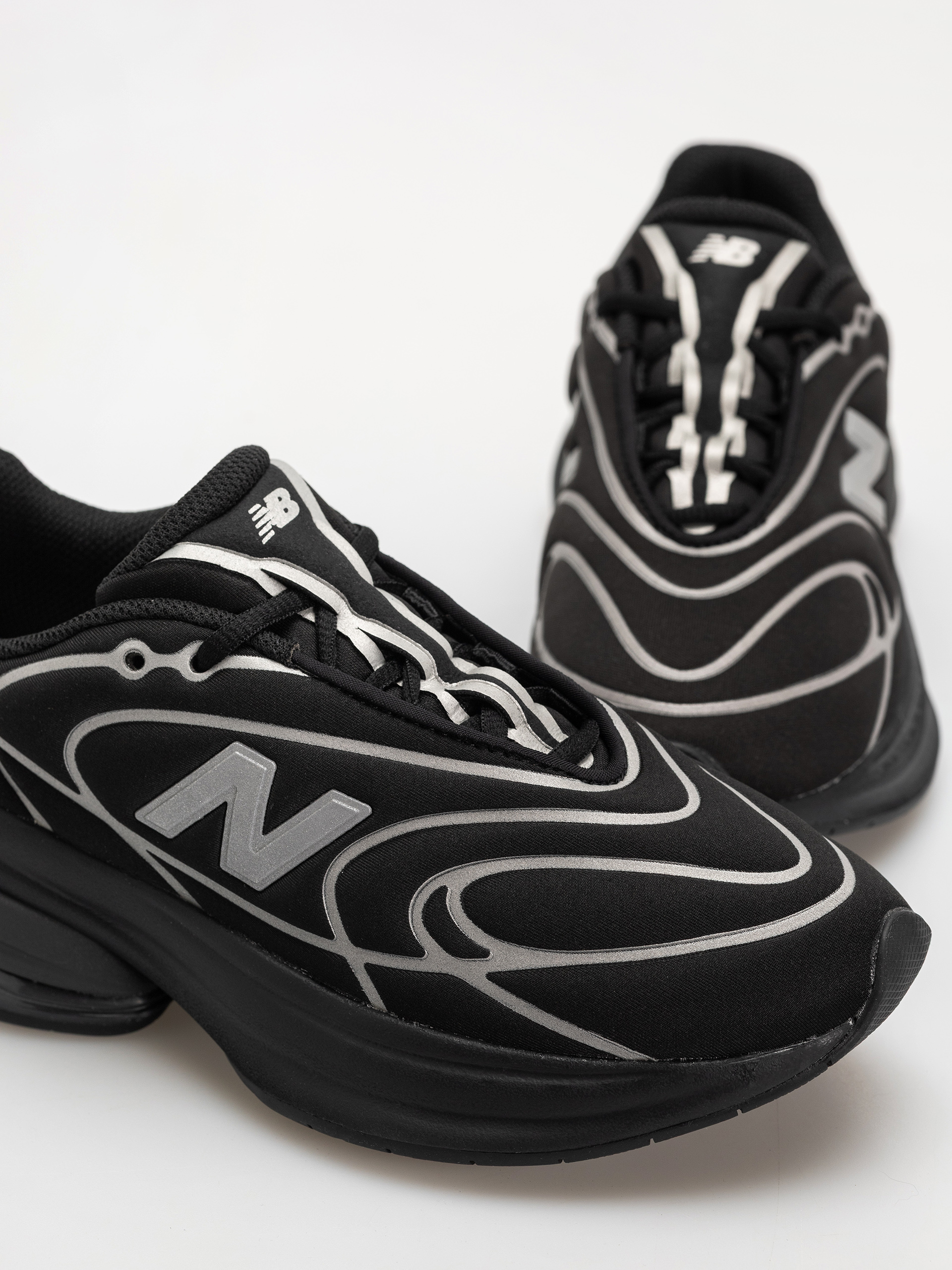 Обувки New Balance 5030 (black/silver metallic)