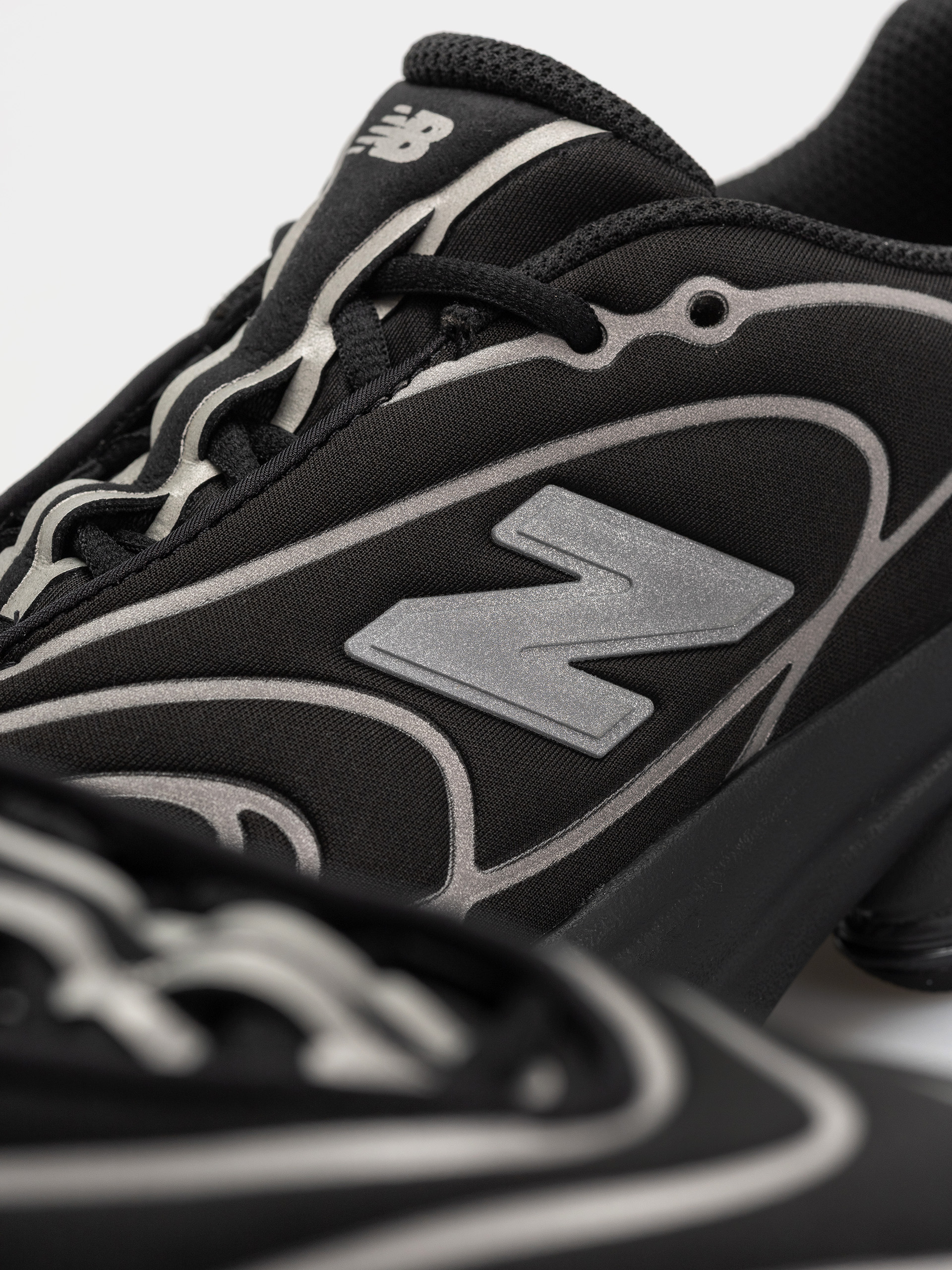 Обувки New Balance 5030 (black/silver metallic)