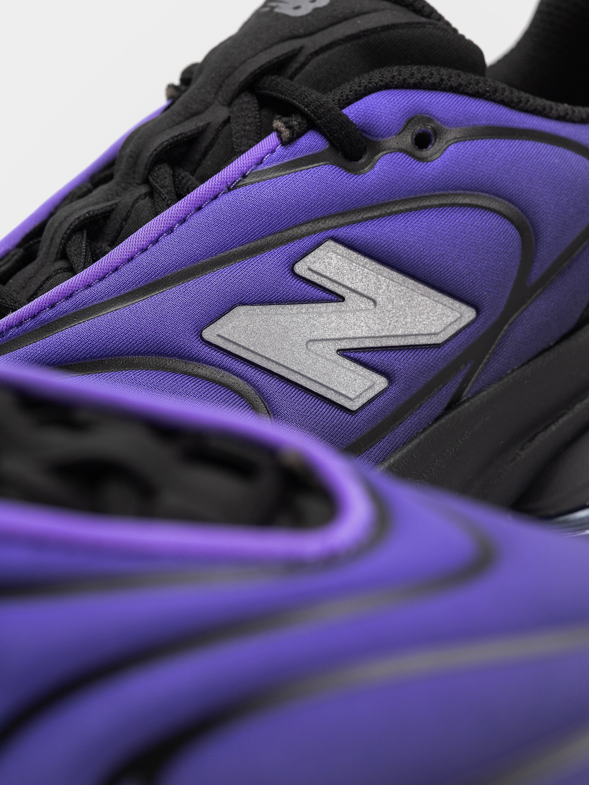 Обувки New Balance 5030 (black/electric indigo)