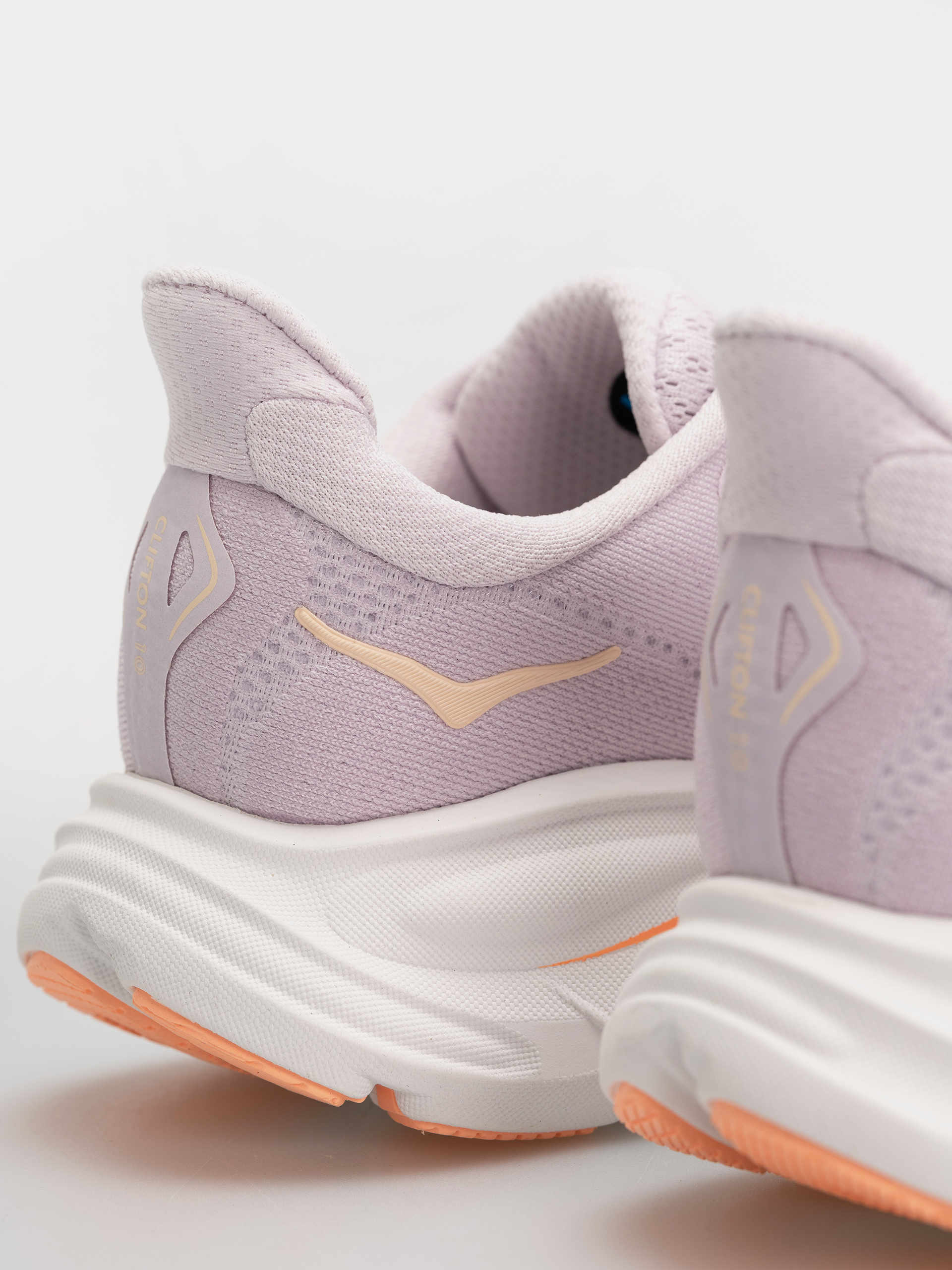 Обувки Hoka Clifton 10 Wmn (lilac cream/tangerine glow)