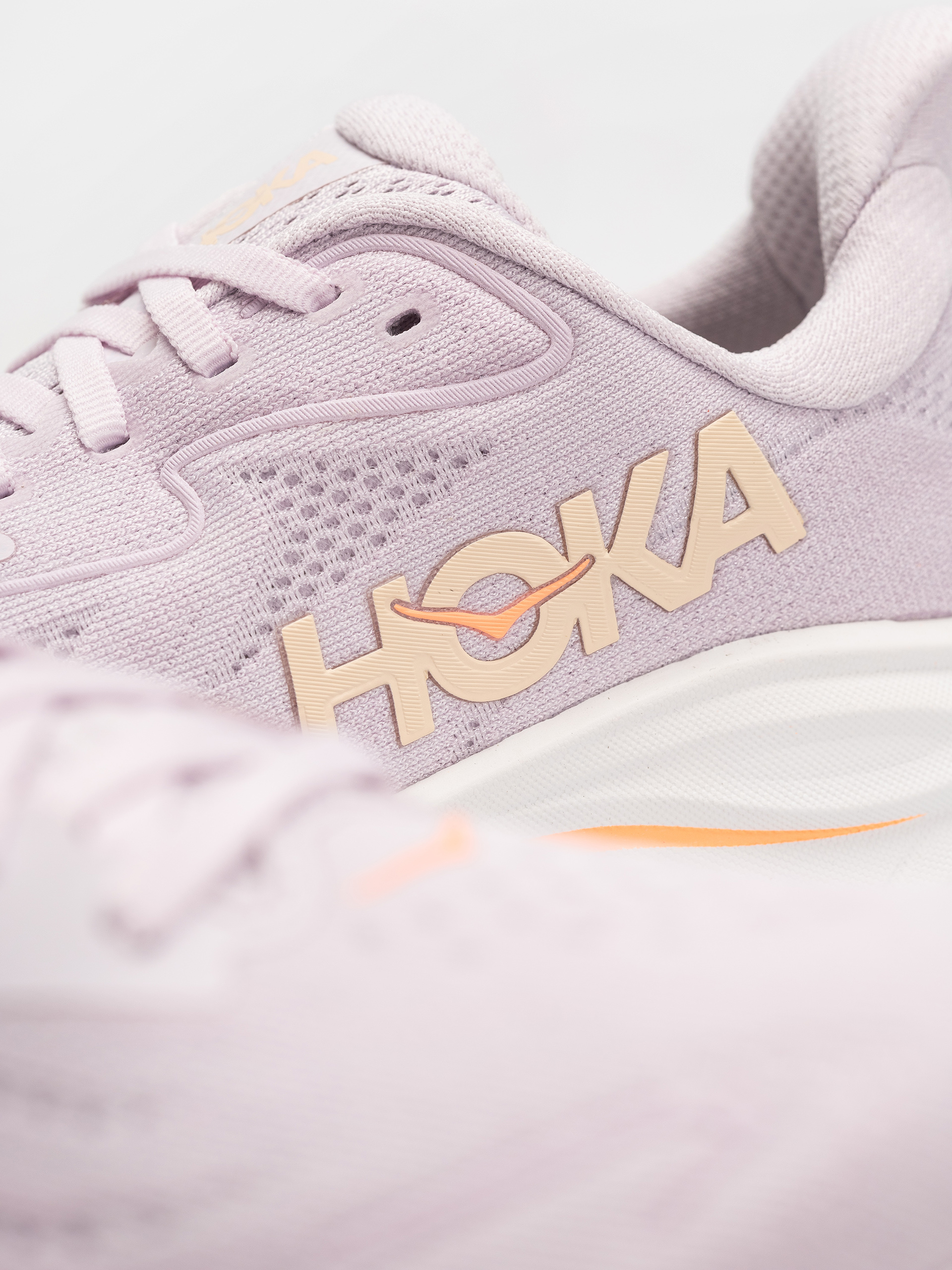 Обувки Hoka Clifton 10 Wmn (lilac cream/tangerine glow)