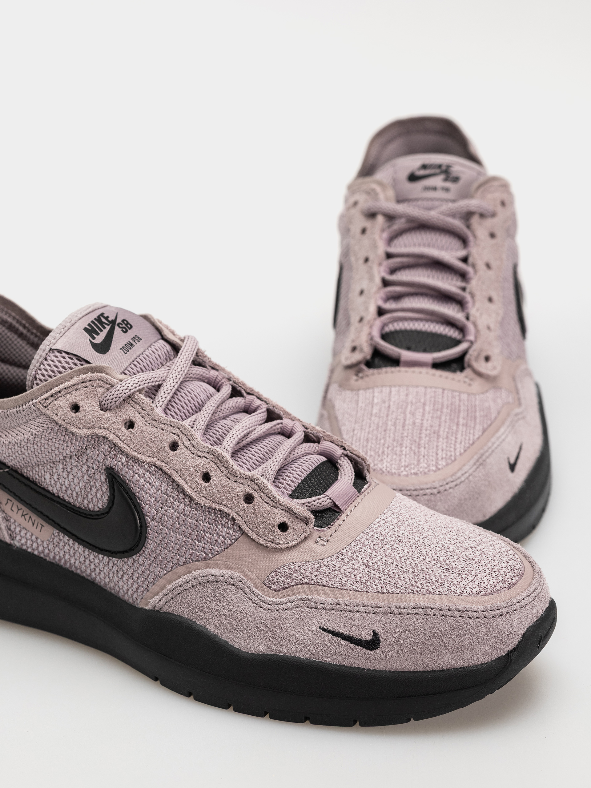 Обувки Nike SB Ps8 (lt violet ore/black/purple smoke)