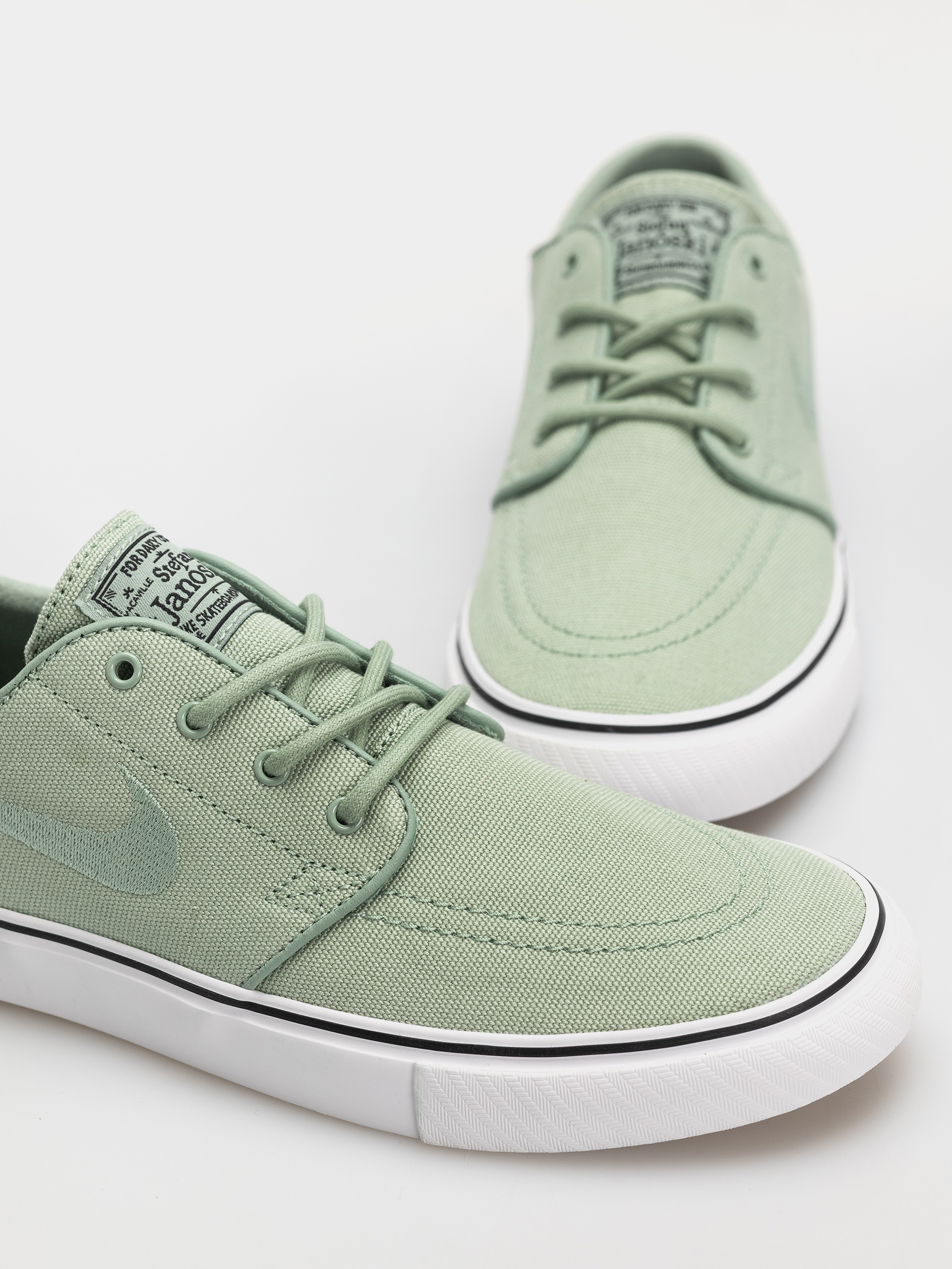 Обувки Nike SB Zoom Janoski OG+ Canvas (steam/steam/white/gum light brown)
