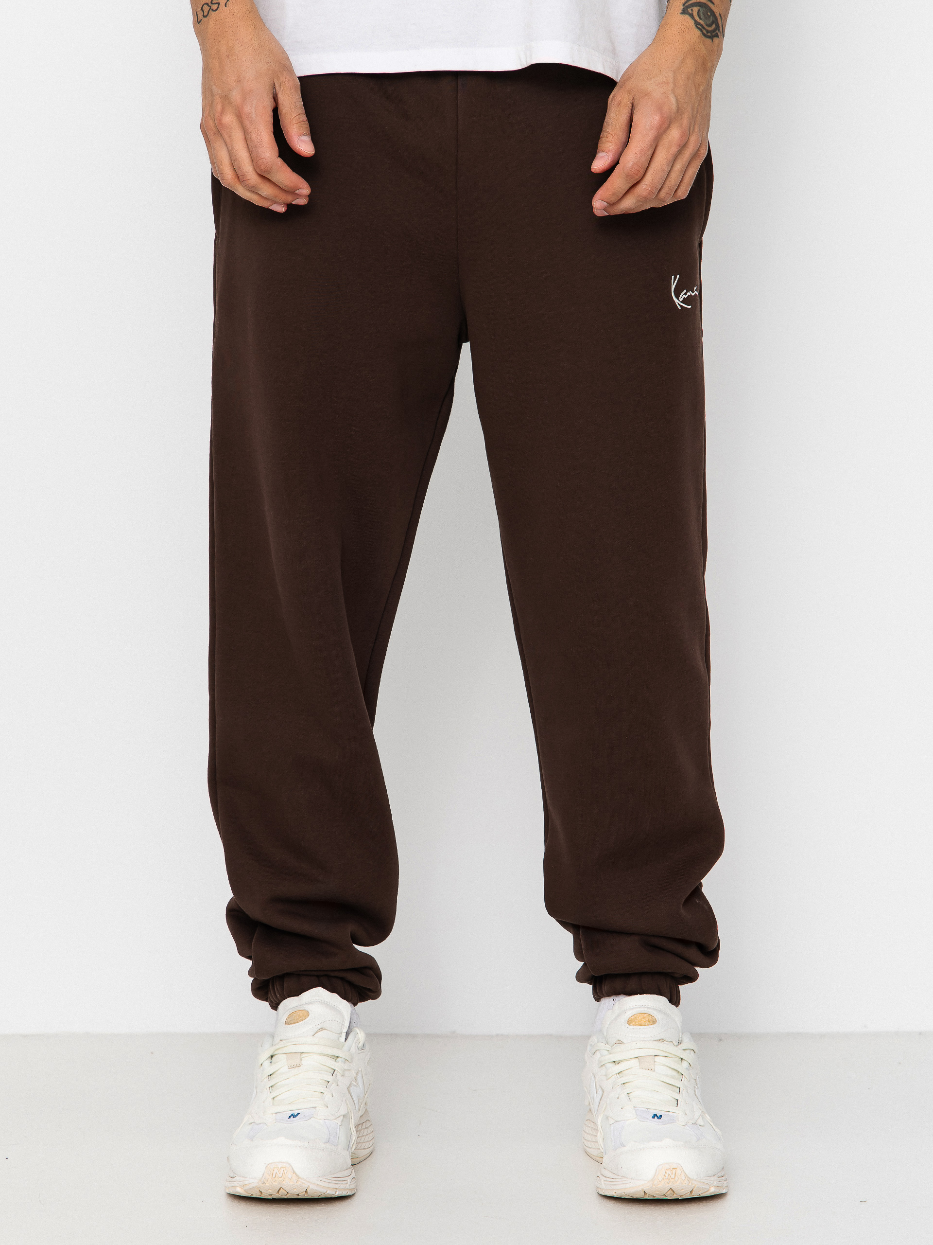 u041fu0430u043du0442u0430u043bu043eu043du0438 Karl Kani Small Signature Essential Baggy (brown)