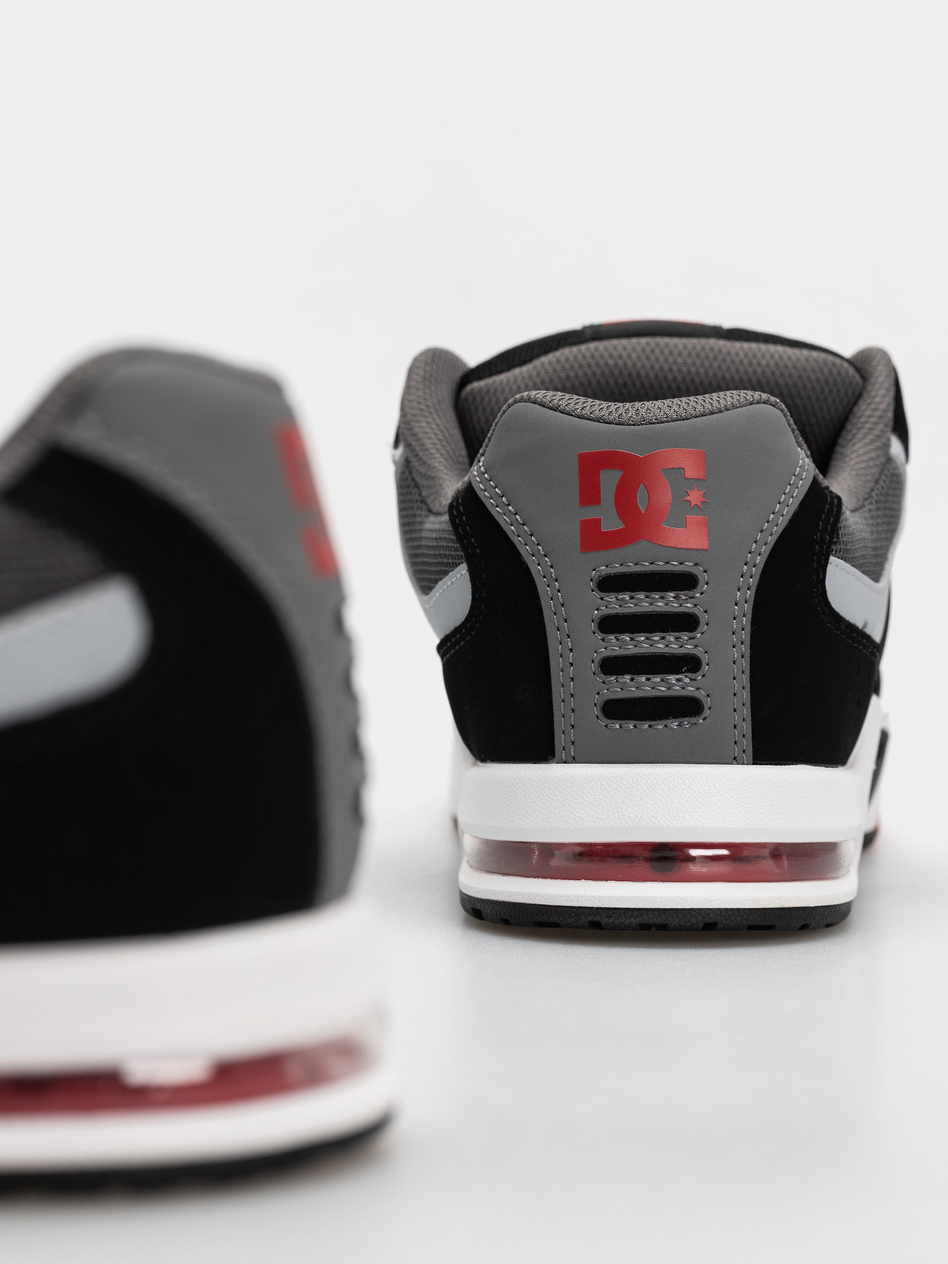 Обувки DC At 2 (black/grey/red)