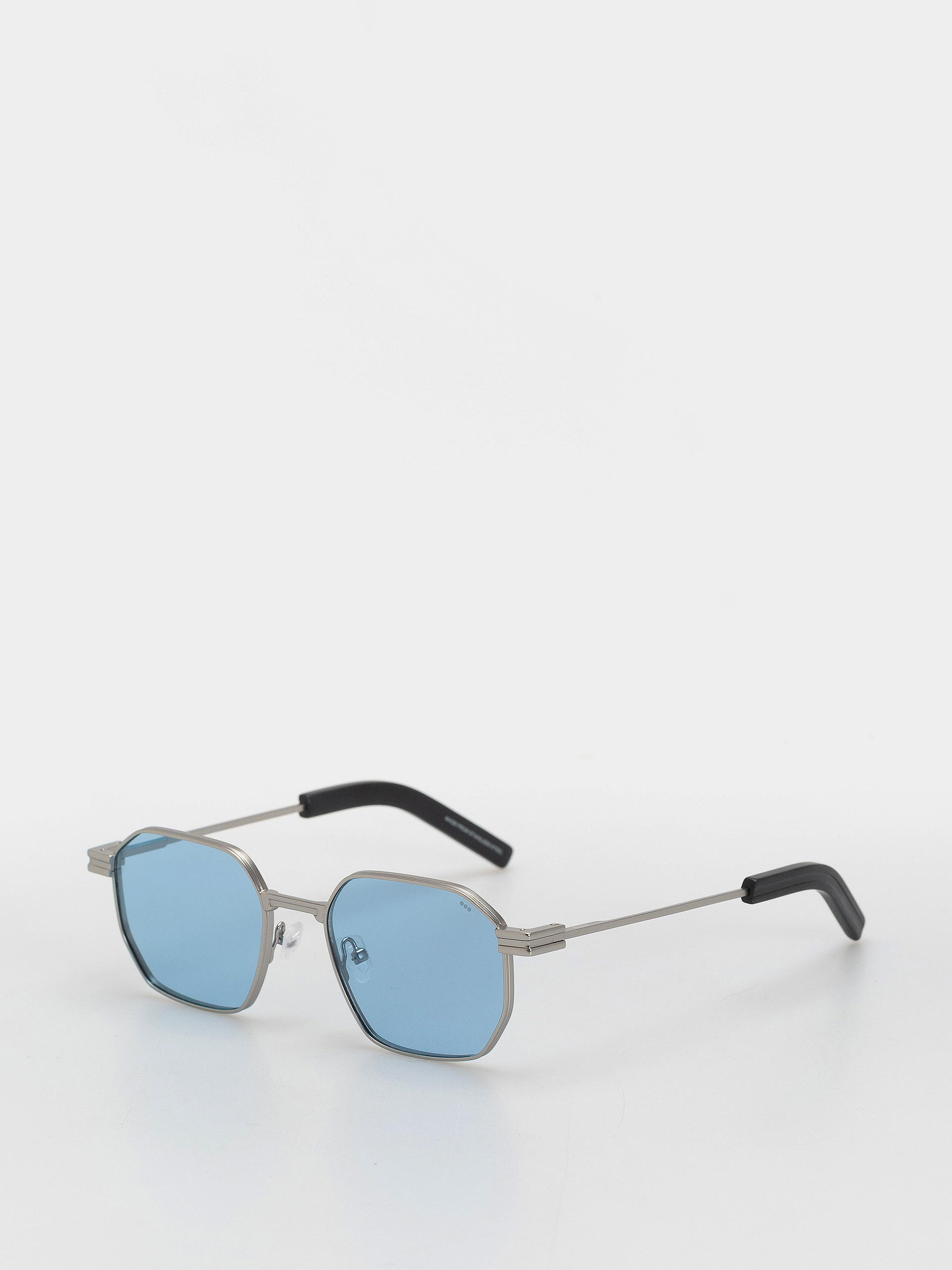 u0421u043bu044au043du0447u0435u0432u0438 u043eu0447u0438u043bu0430 Komono Percy (silver black)