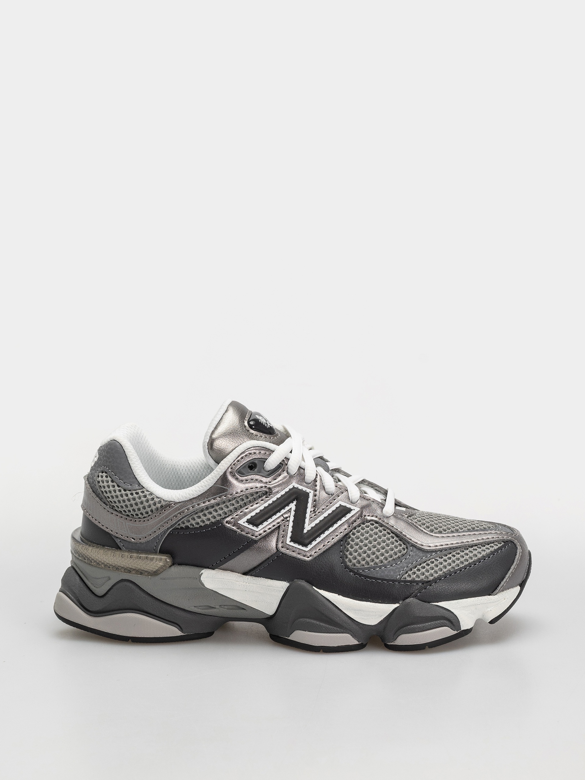 u041eu0431u0443u0432u043au0438 New Balance 9060 JR (magnet/faded black)