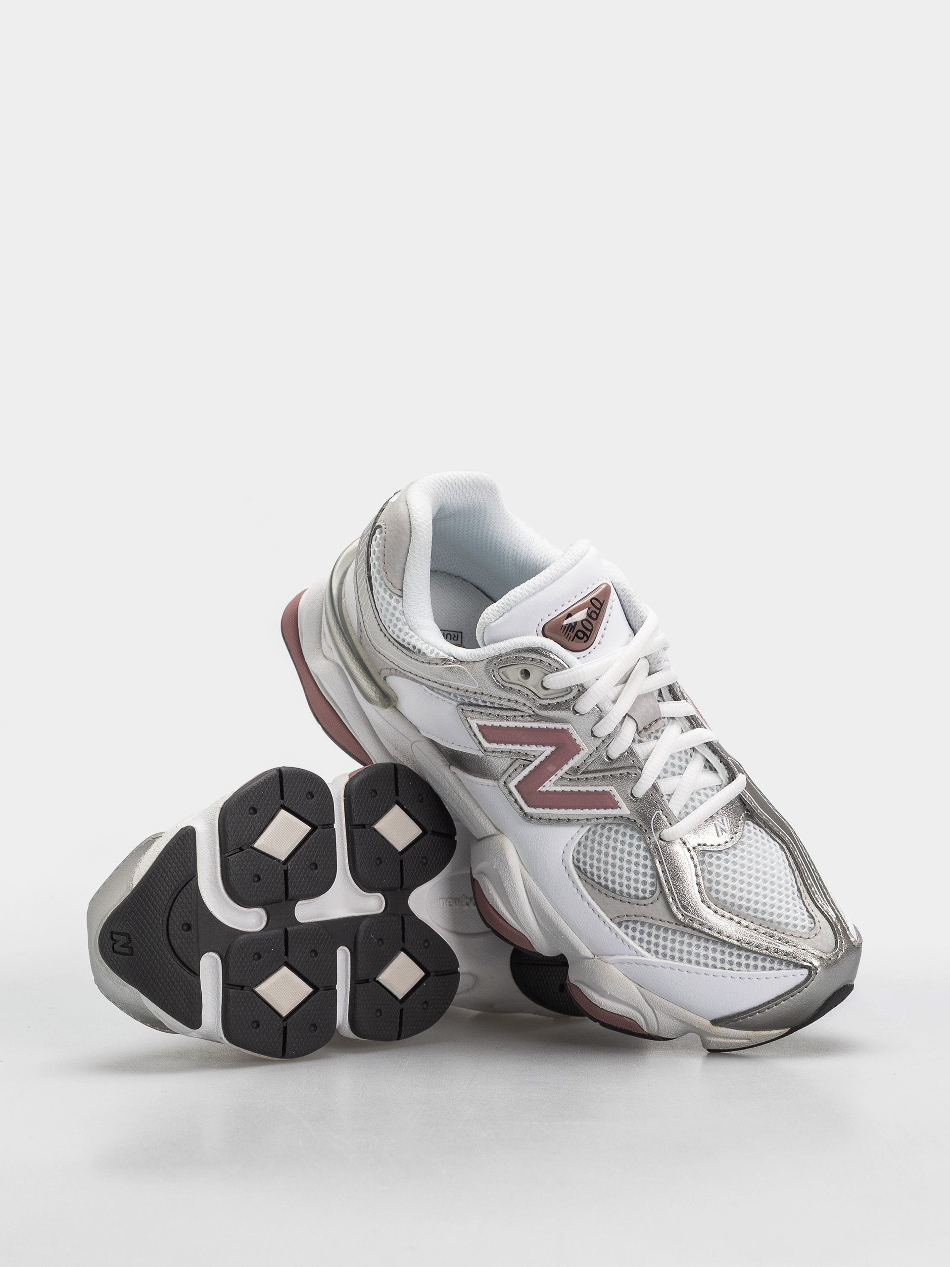 Обувки New Balance 9060 JR (103 white/rosewood)