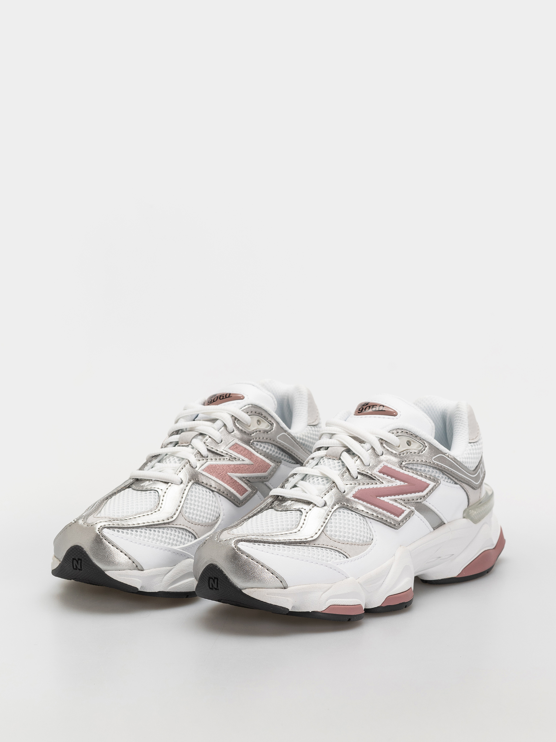 Обувки New Balance 9060 JR (103 white/rosewood)