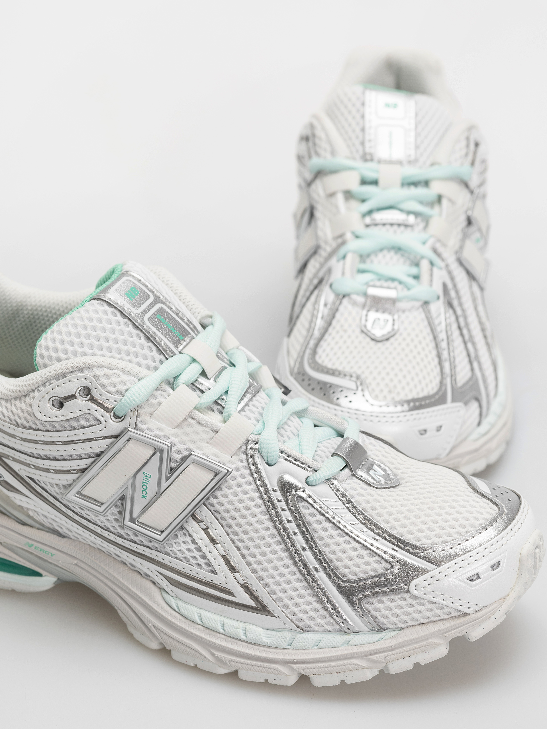 Обувки New Balance 1906 (103 white/deep end)