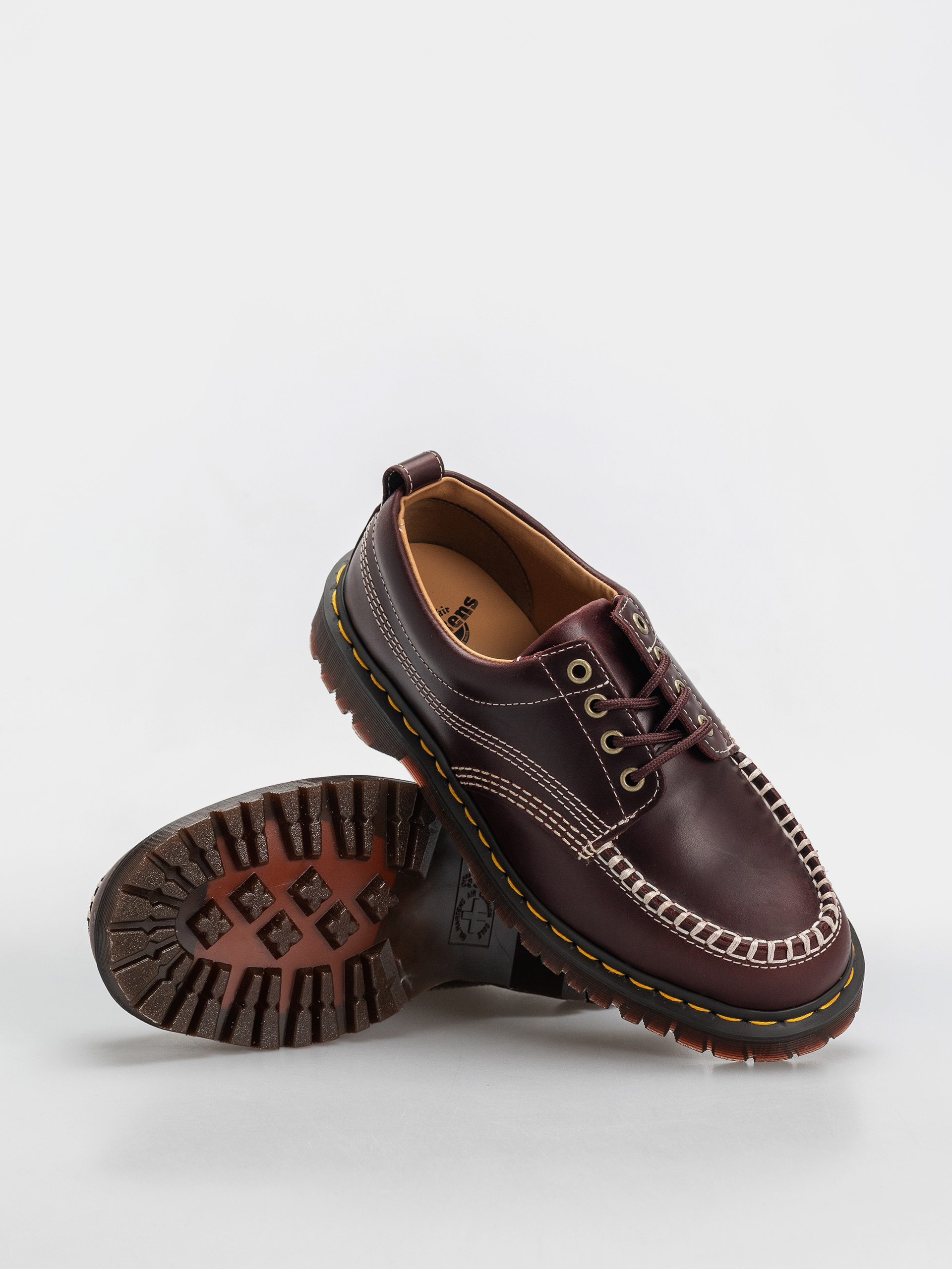 Обувки Dr. Martens Lowell (cherry red orleans)