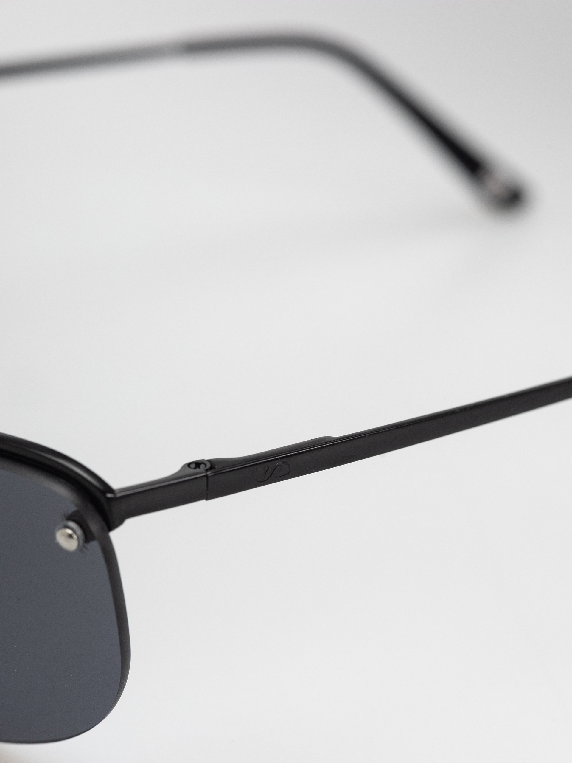 Слънчеви очила Szade Slim (matte black/ink)
