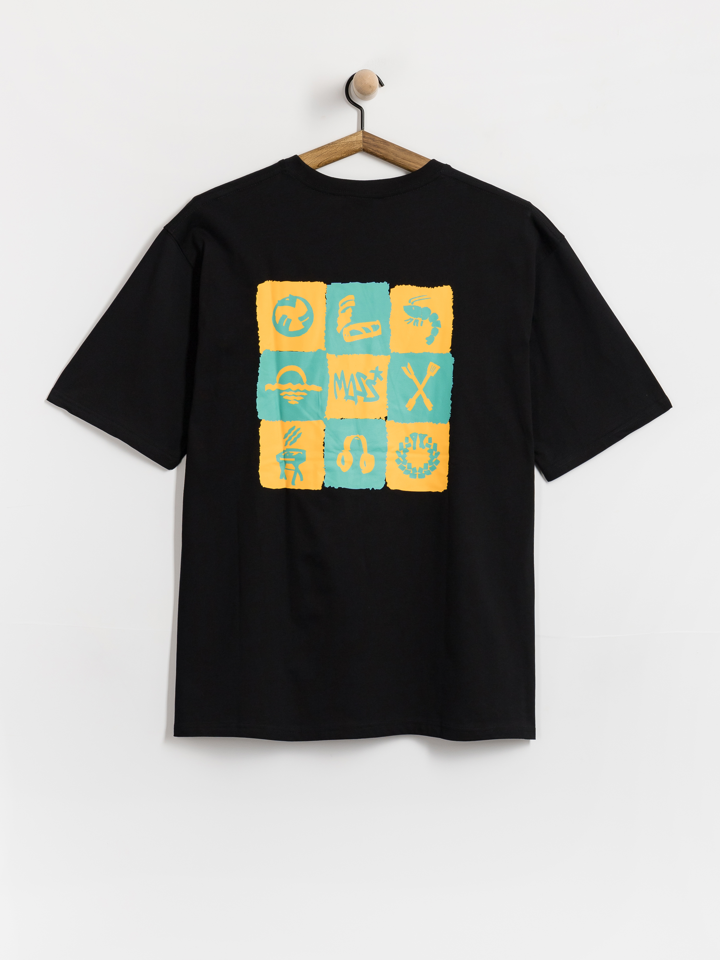 Тениска MassDnm Permanent Vacations (black)
