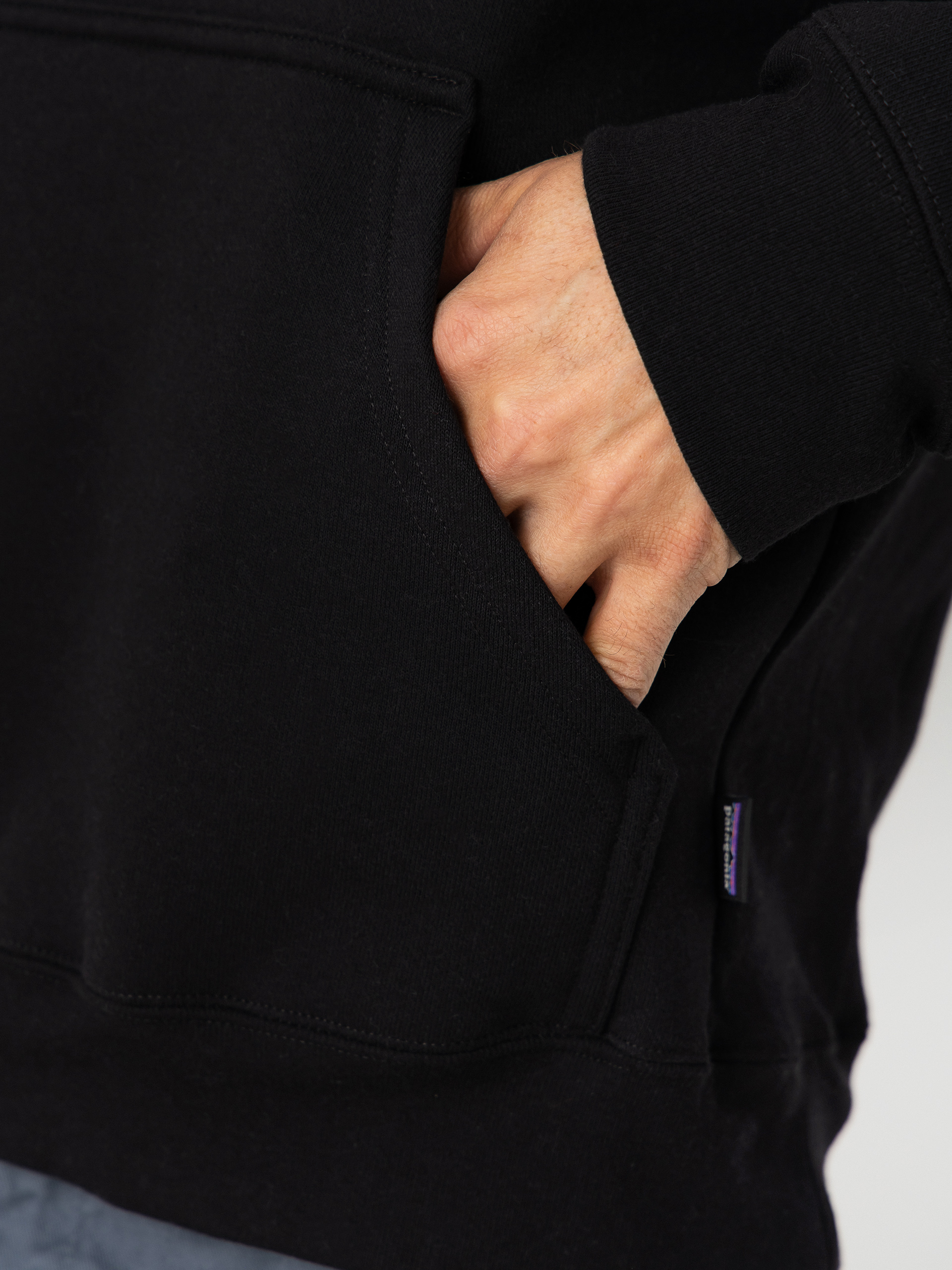 Суитшърт с качулка Patagonia P 6 Label Uprisal HD (black)