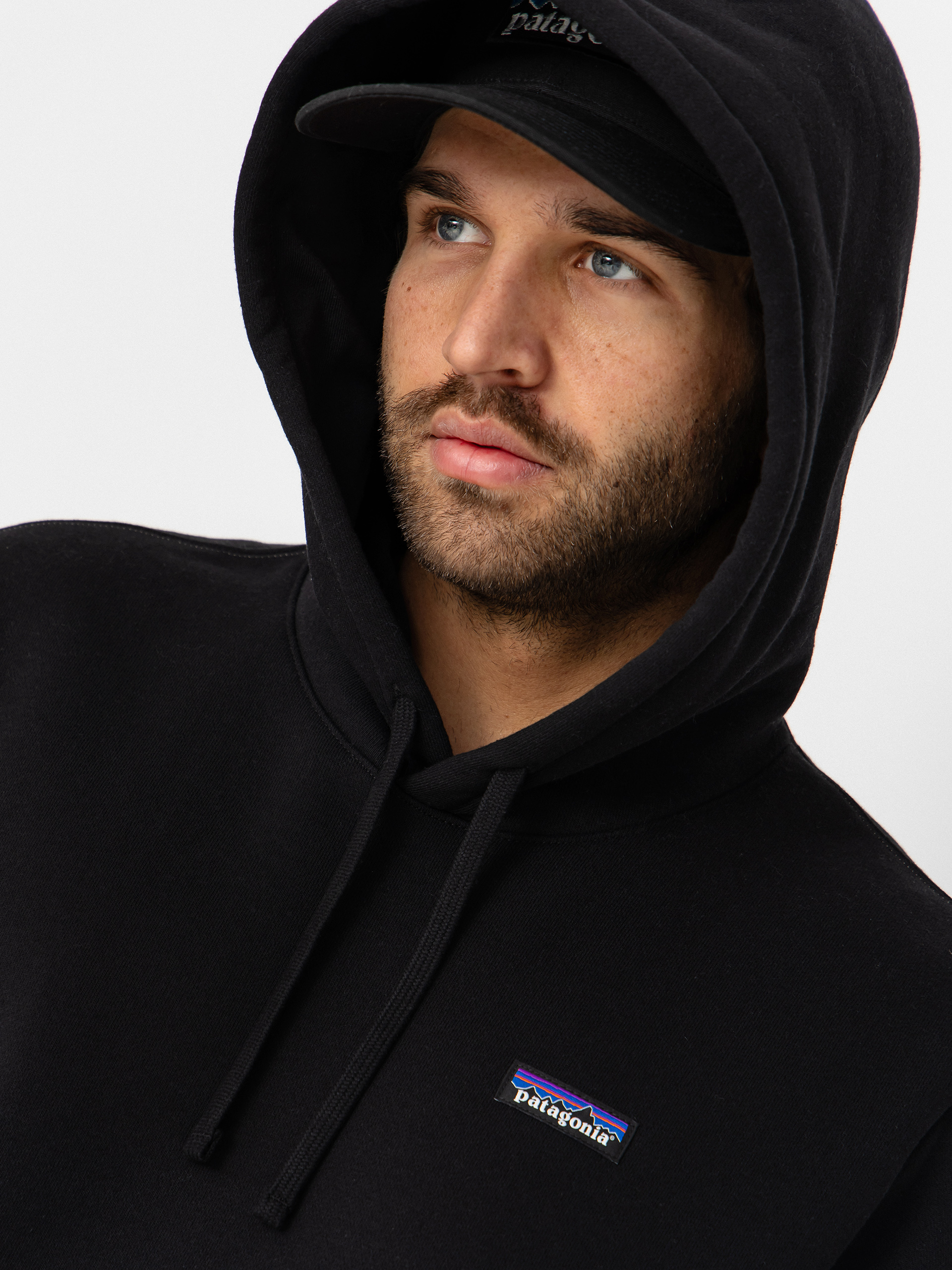 Суитшърт с качулка Patagonia P 6 Label Uprisal HD (black)