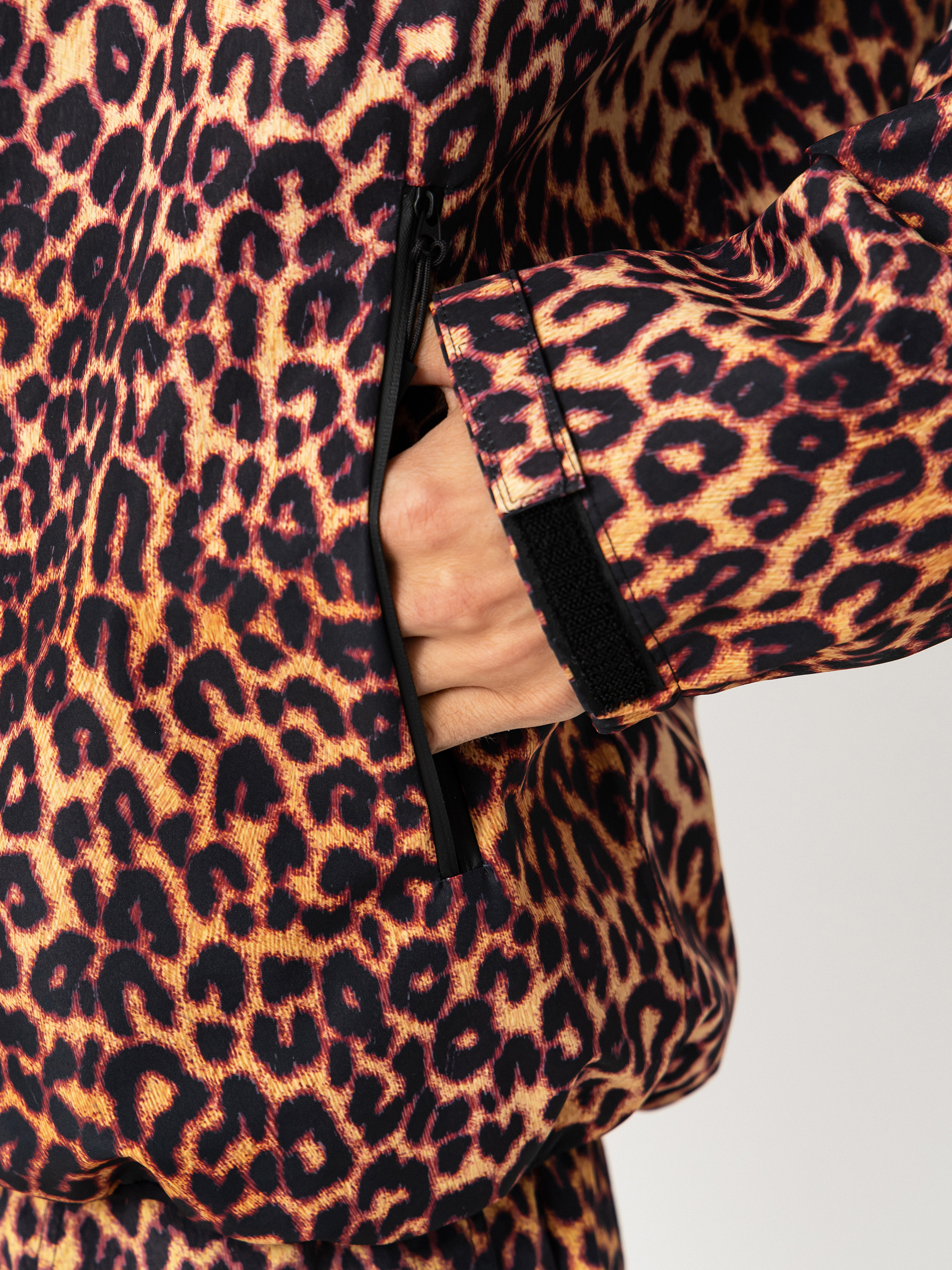 Яке HUF Rainier Printed Shell (brown)