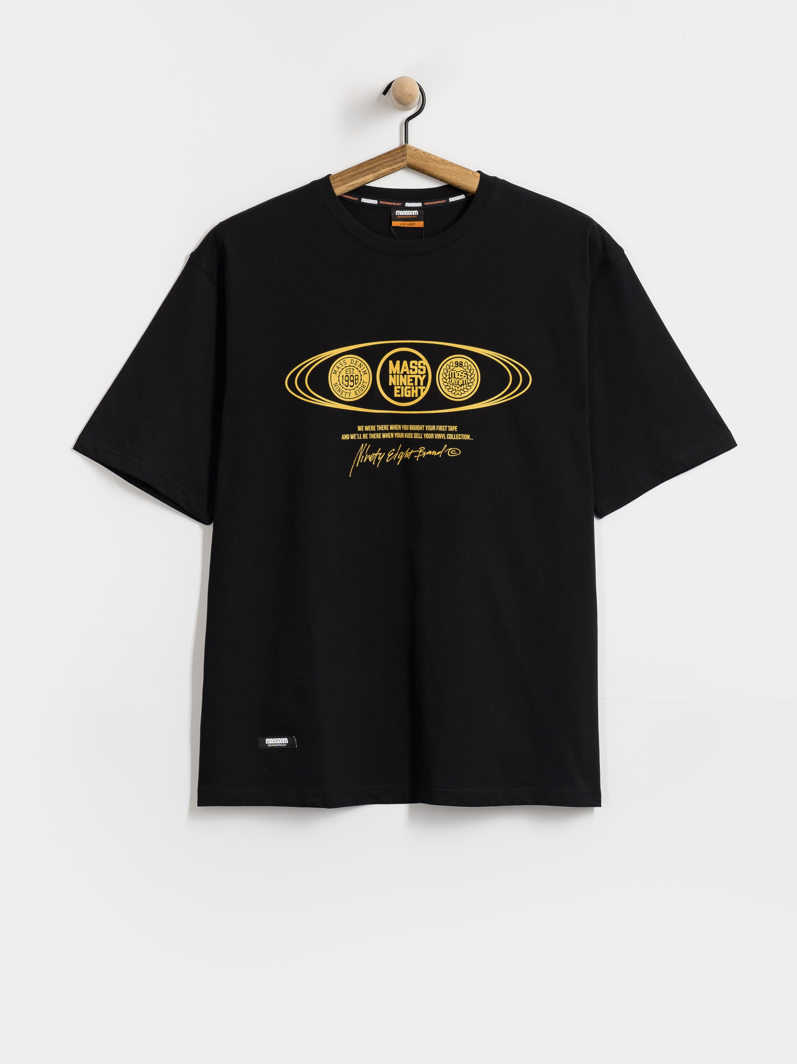 Тениска MassDnm Global (black)