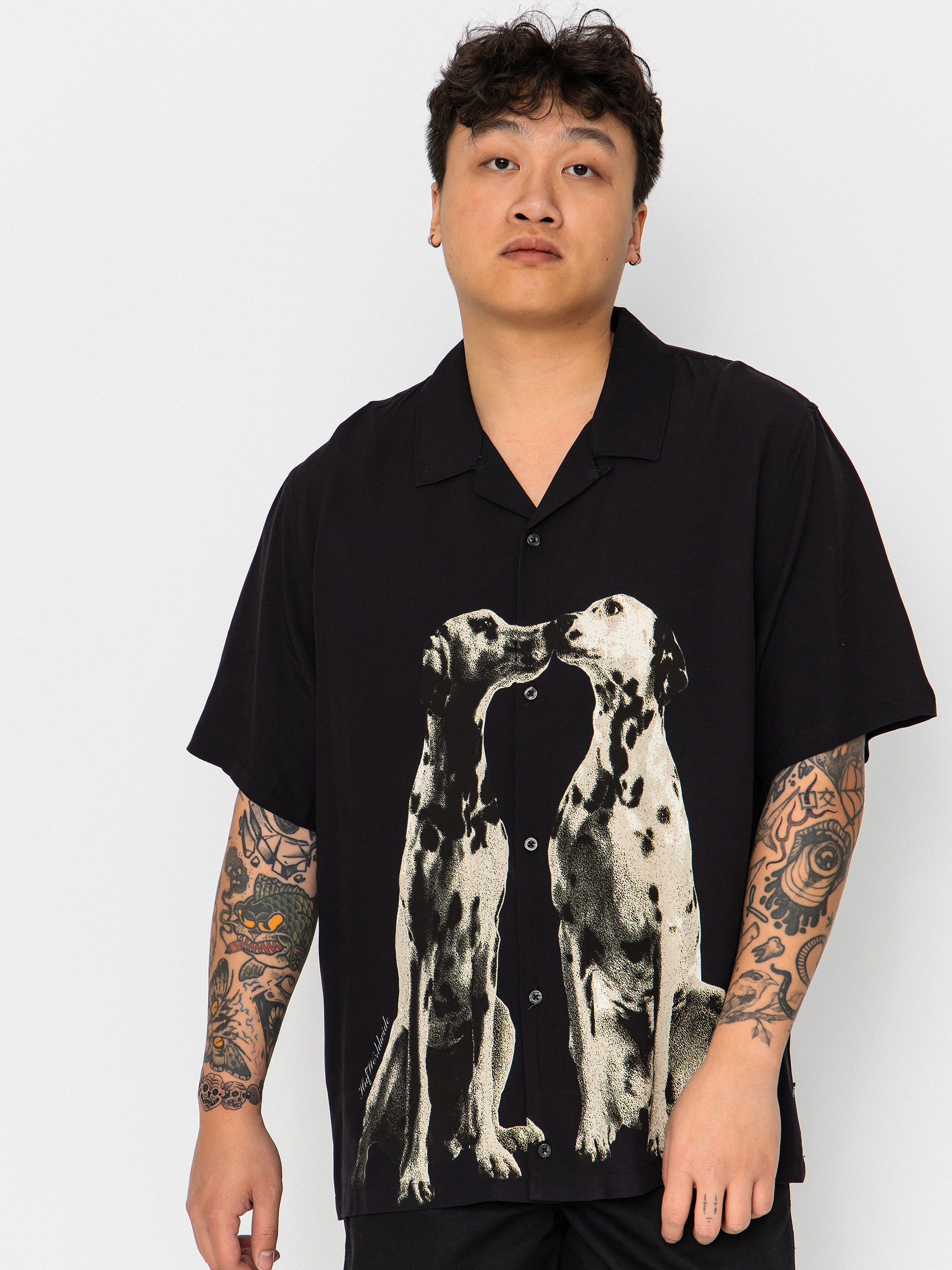 Риза HUF Dogged Resort (black)