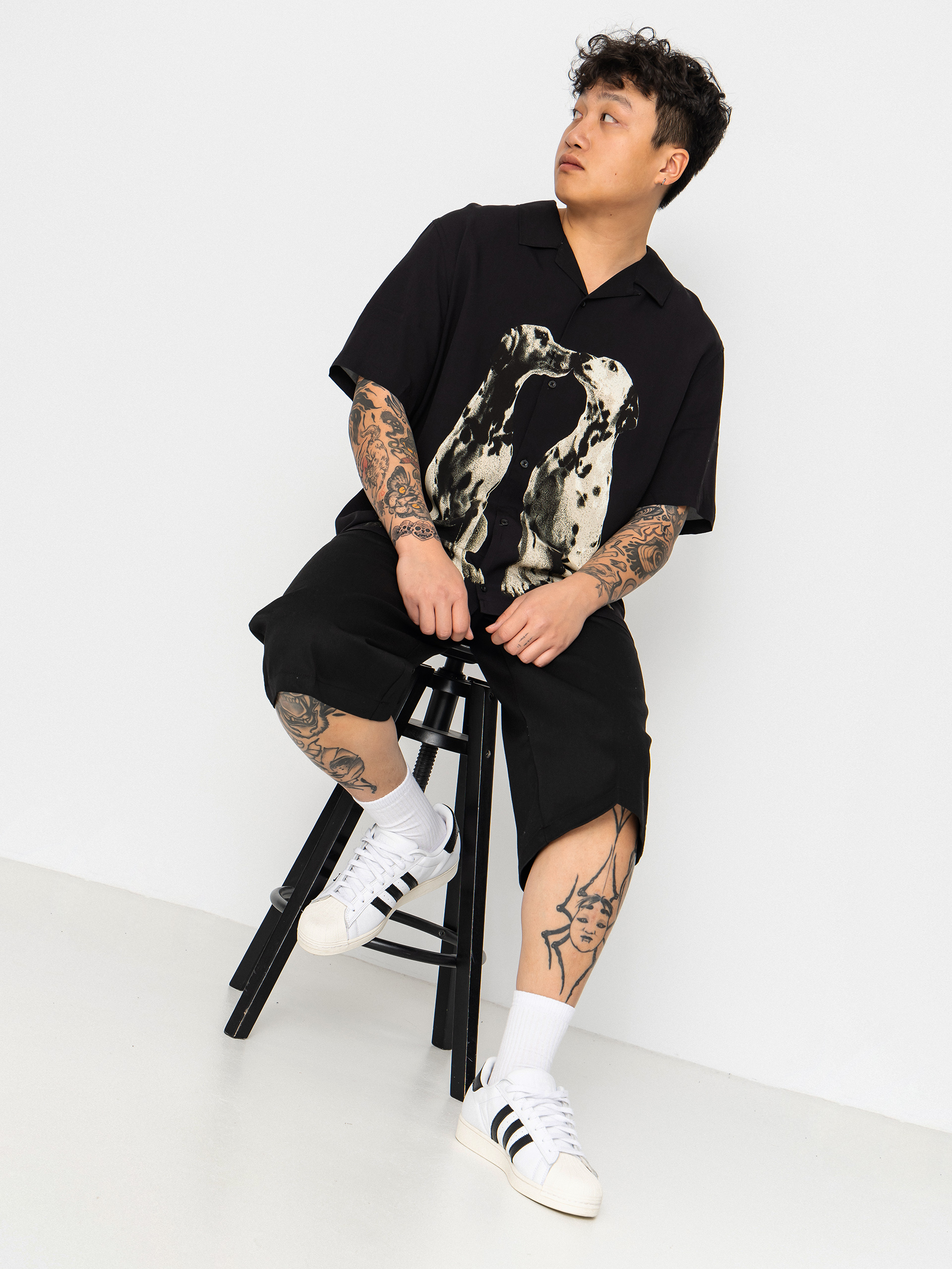 Риза HUF Dogged Resort (black)