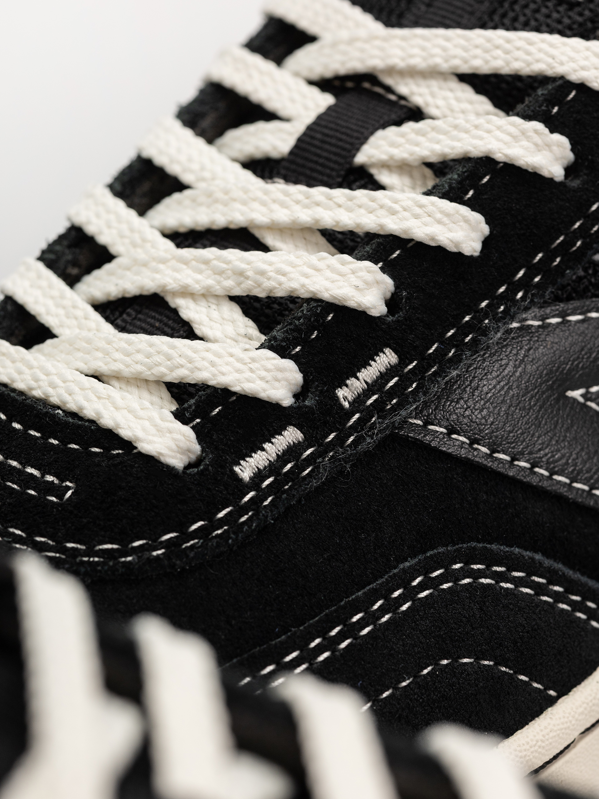 Обувки New Balance 440 (black/sea salt)