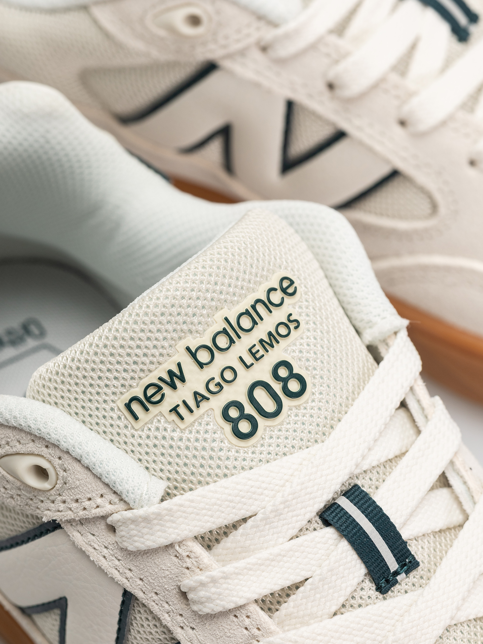 Обувки New Balance 808 (sea salt/medusa green)