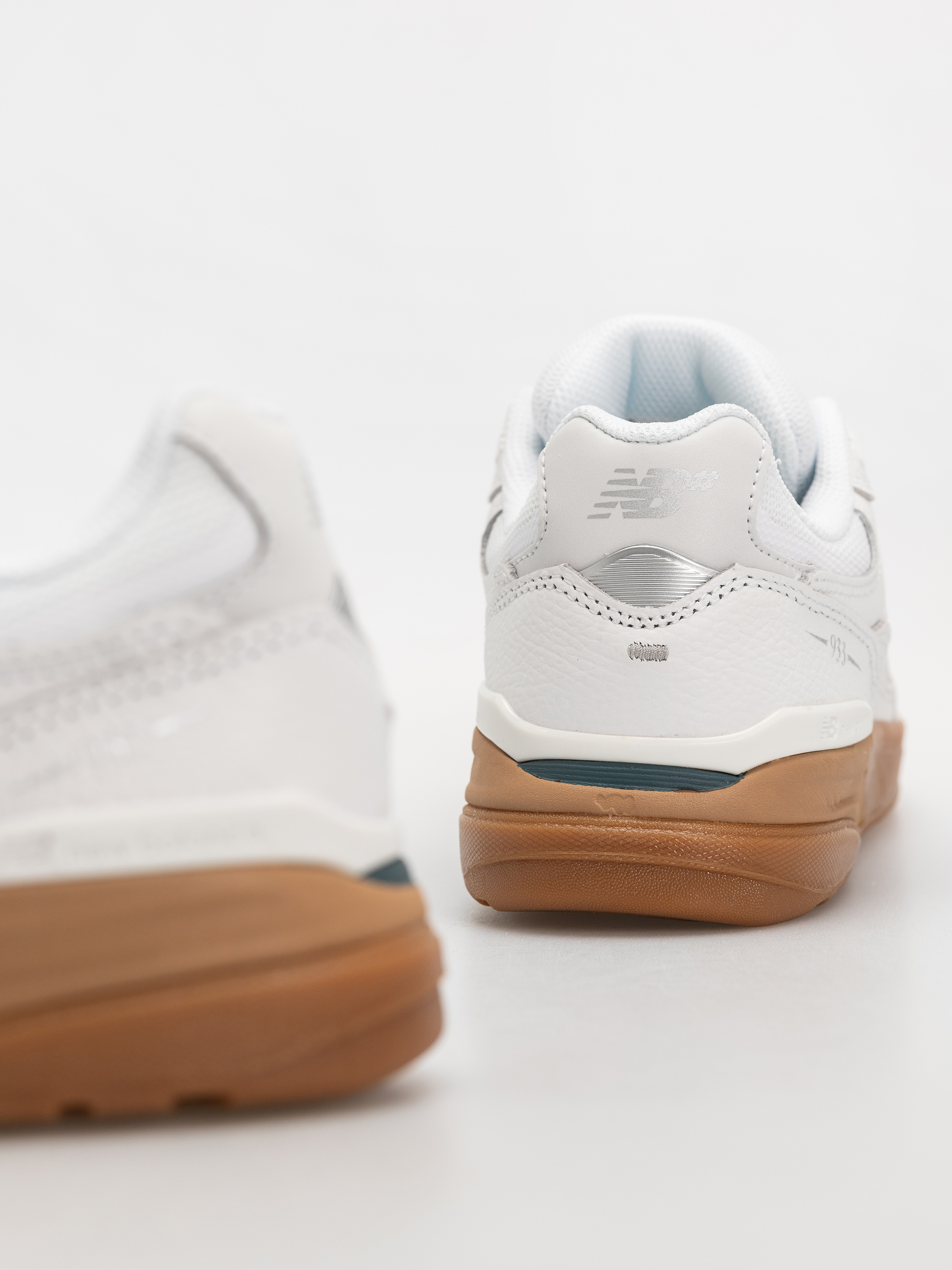 Обувки New Balance 933 (103 white/black)