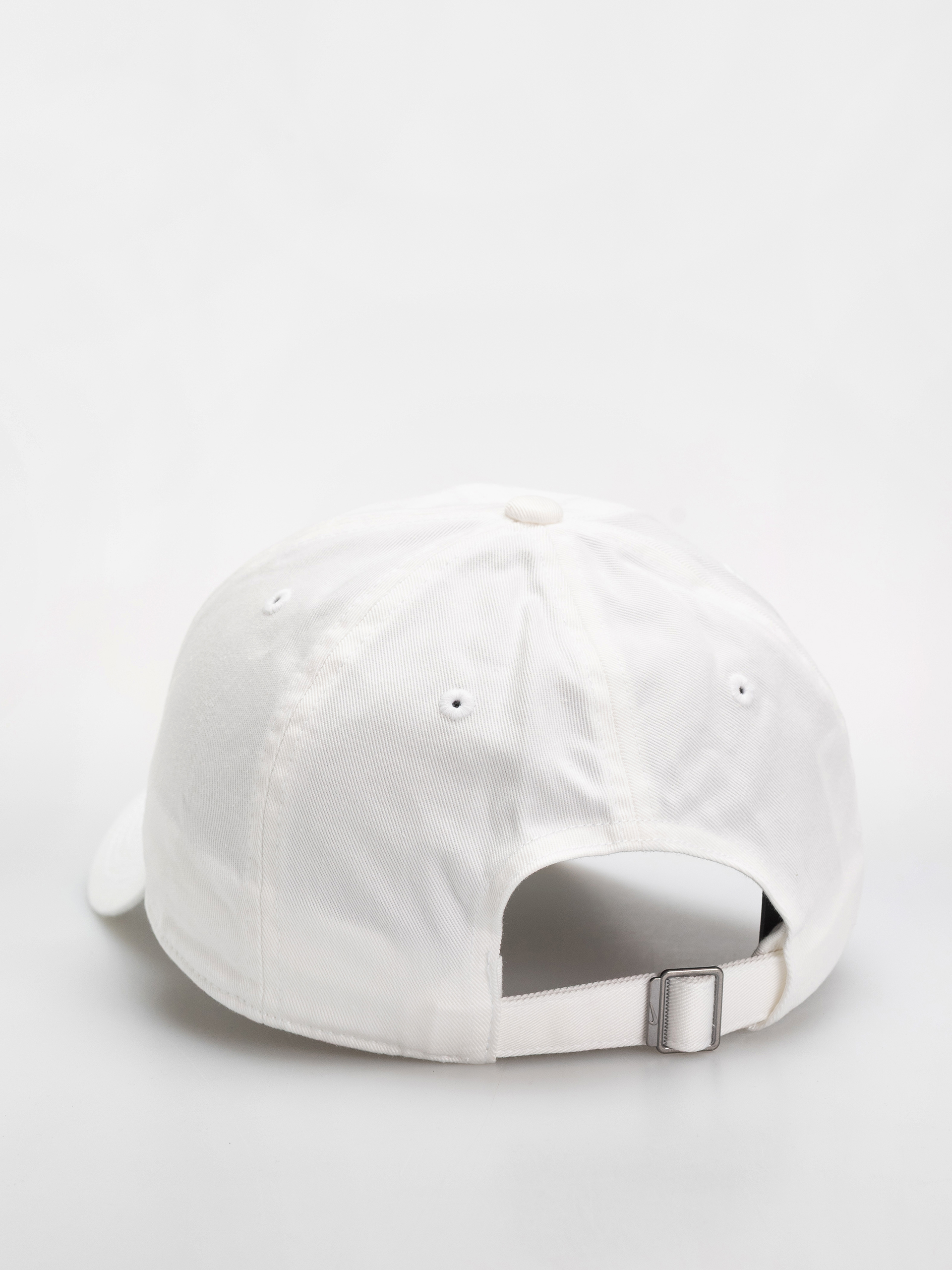 Шапка с козирка Nike SB Club (white/black)