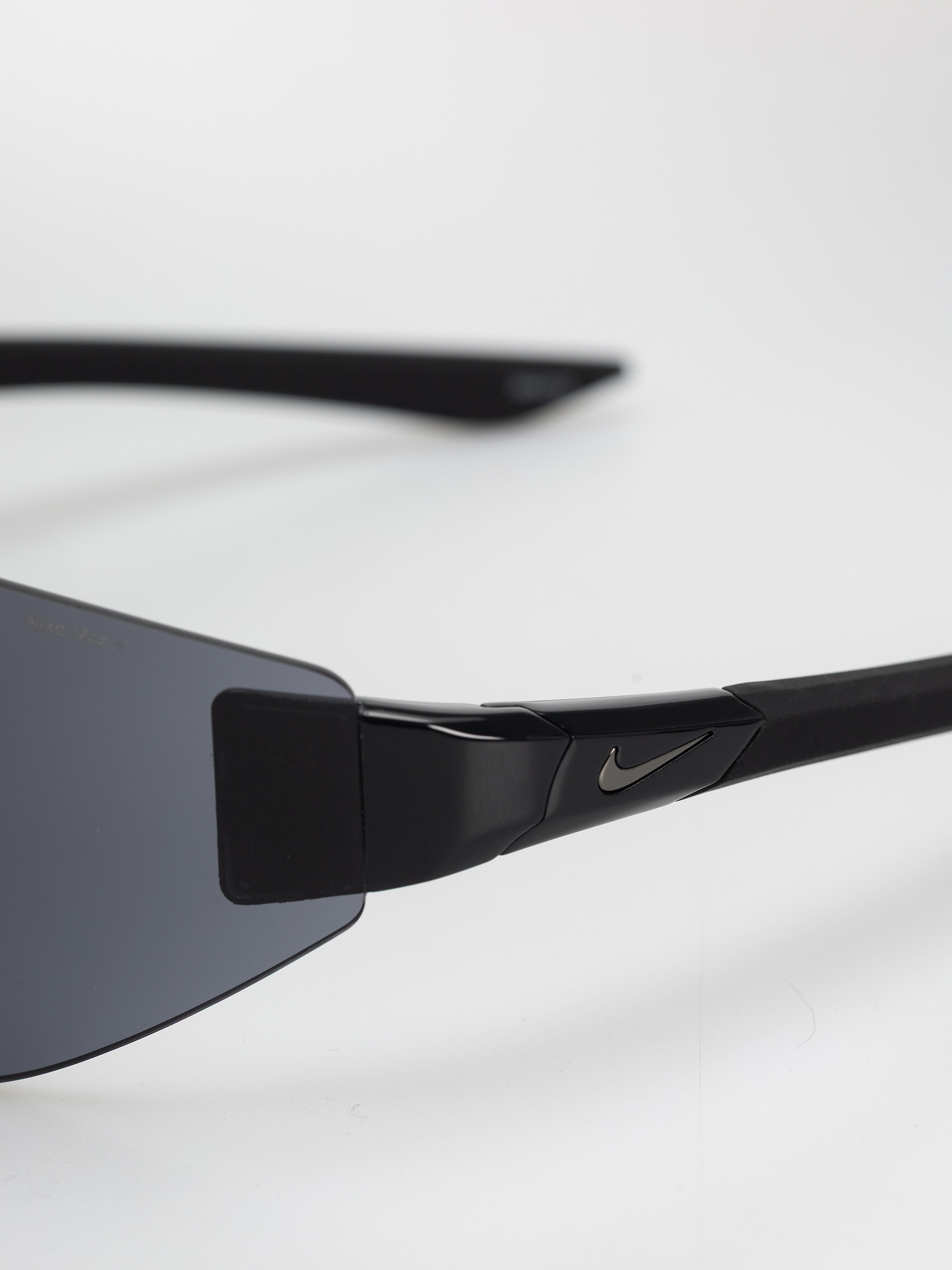 Слънчеви очила Nike Athena Edge (black/grey)