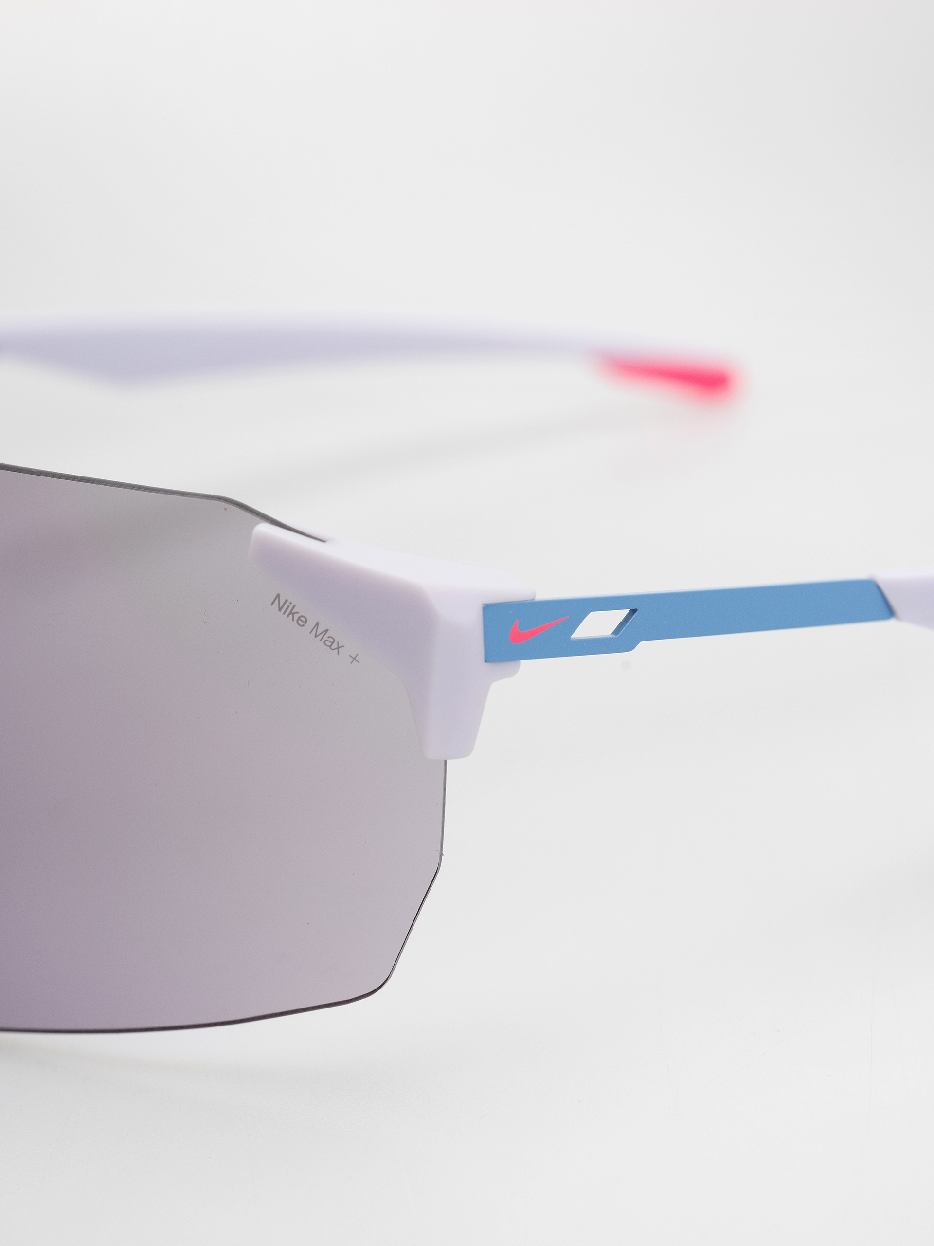 Слънчеви очила Nike Limitless Shield (amethyst tint/blue flash)