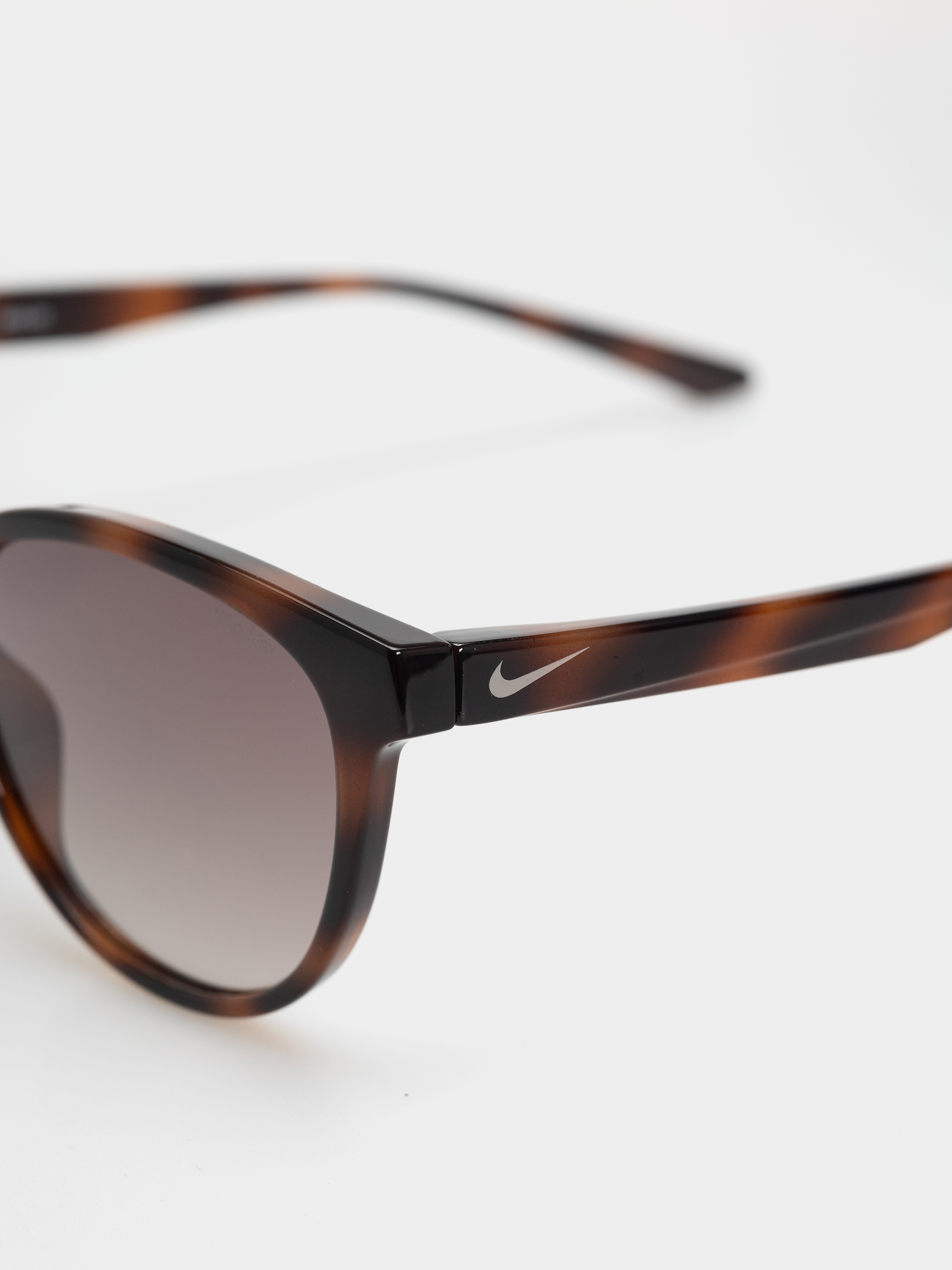 Слънчеви очила Nike Vital Trend (tortoise/brown gradient)